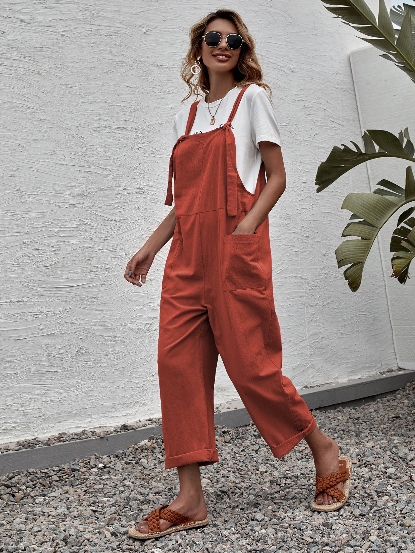 LUNE Solid Dual Pocket Suspender Jumpsuit