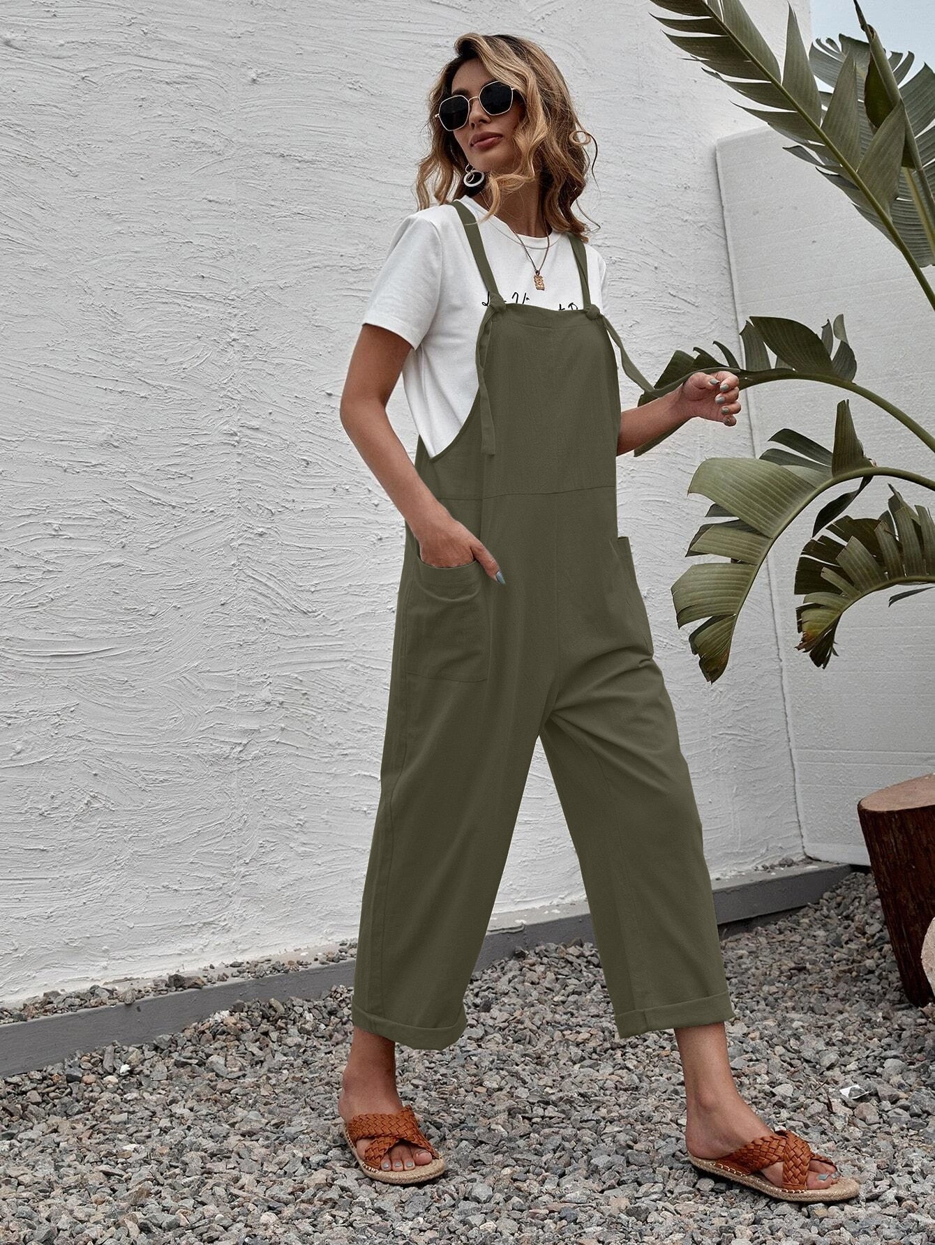 LUNE Solid Dual Pocket Suspender Jumpsuit