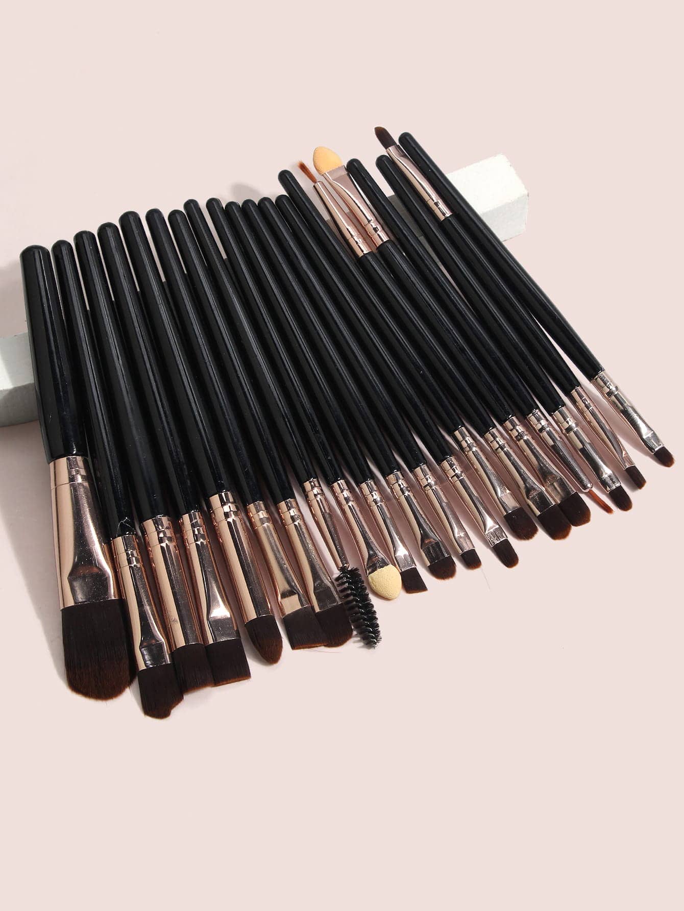 20Pcs Makeup Brush Sets Premium Synthetic Hair Eyeshadow Blending Brush Sets Cosmetics Tools Makeup Brushes Makeup Brushes Set Black Friday