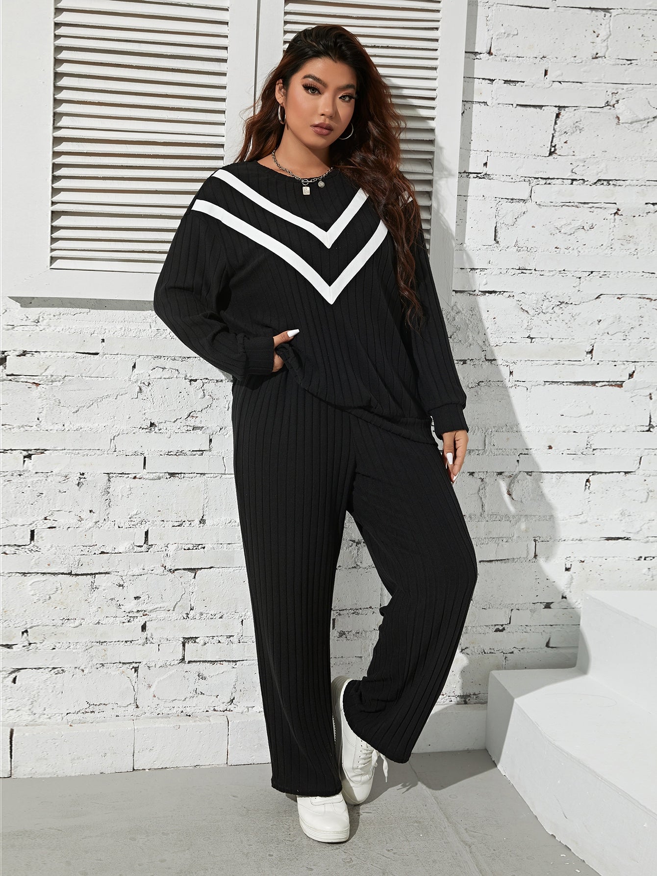 LUNE Plus Chevron Print Drop Shoulder Sweatshirt & Sweatpants