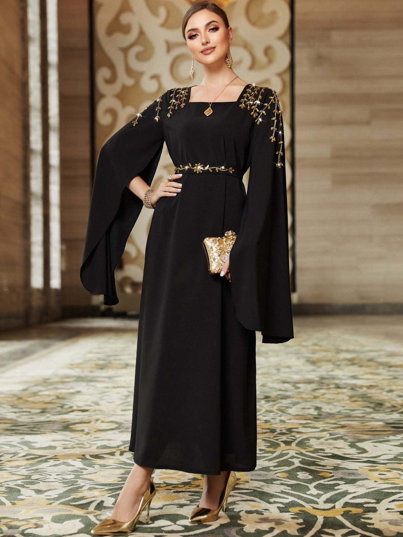 Najma Rhinestone Decor Cloak Sleeve Kaftan