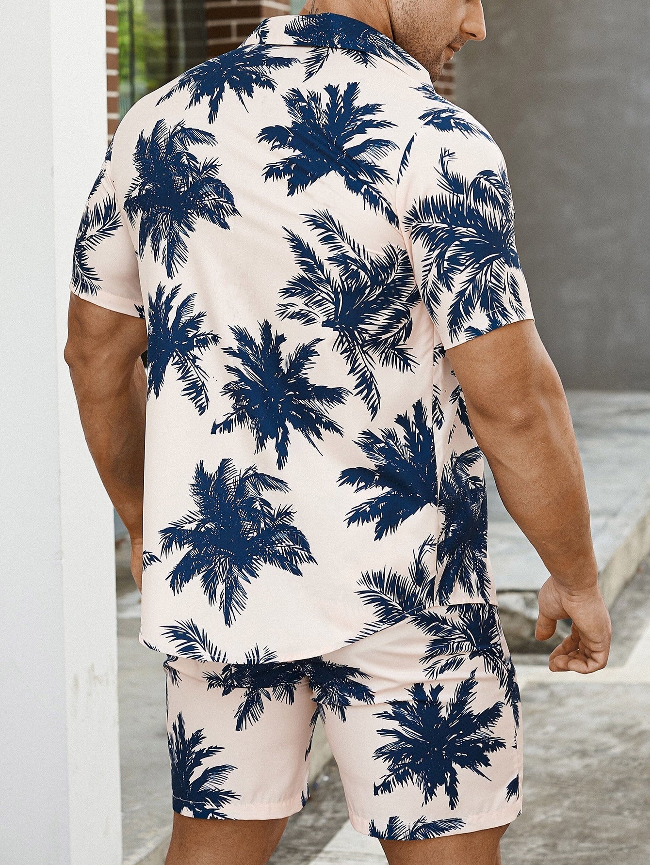 Manfinity RSRT Men Tropical Print Shirt & Drawstring Waist Shorts