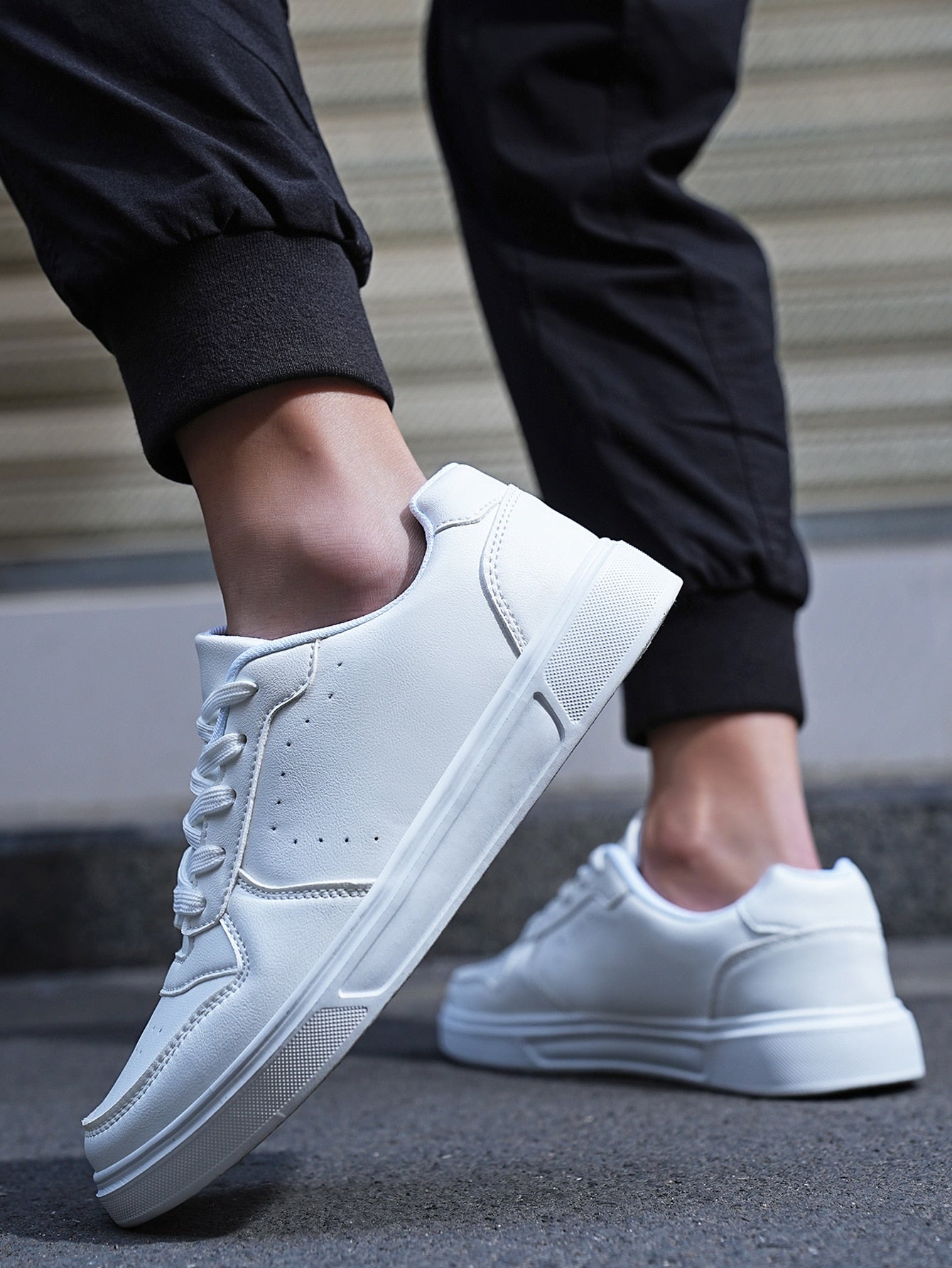 Sporty Skate Shoes For Men, Lace-up Front Sneakers