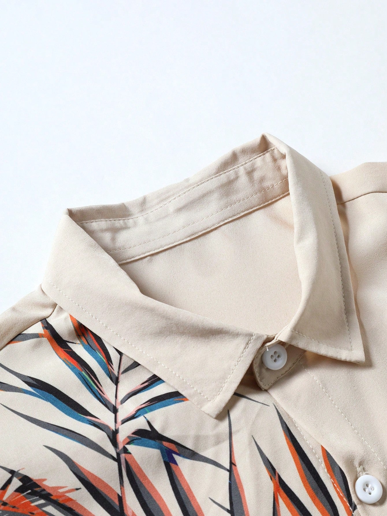 Manfinity RSRT Men Tropical Print Shirt