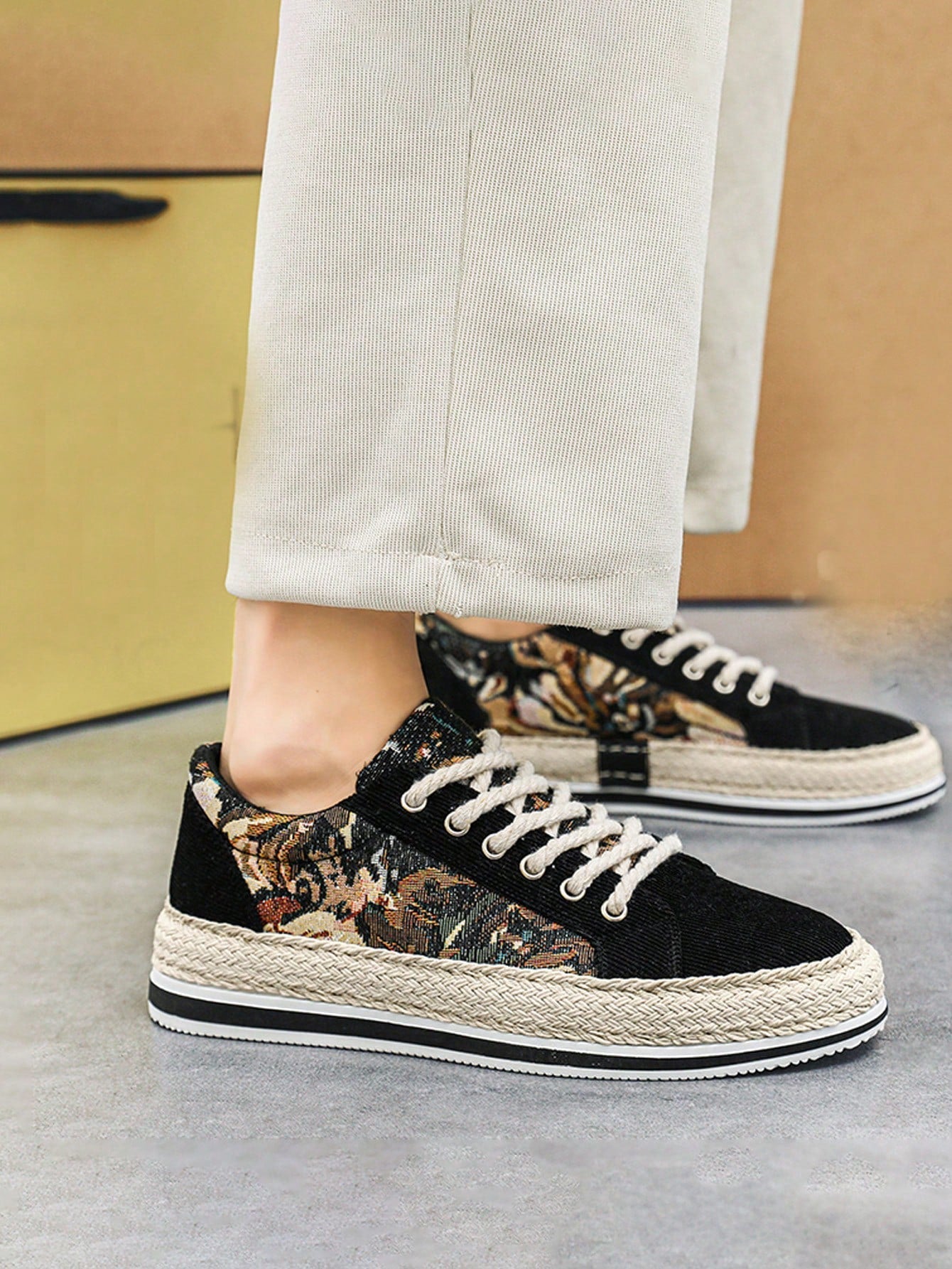 Men Lightweight Graphic Label Decor Lace Up Sneakers, Vacation Canvas Espadrille Skate Shoes For Outdoor