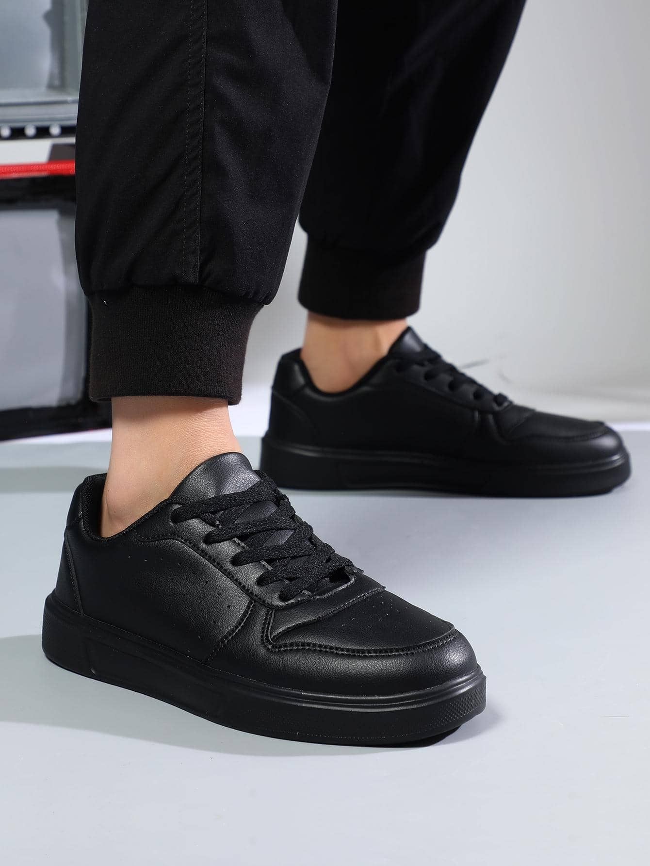 Sporty Skate Shoes For Men, Lace-up Front Sneakers