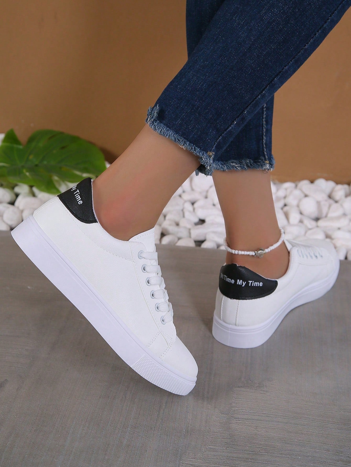 Sporty Sneakers For Women, Letter Graphic Lace-up Front Skate Shoes