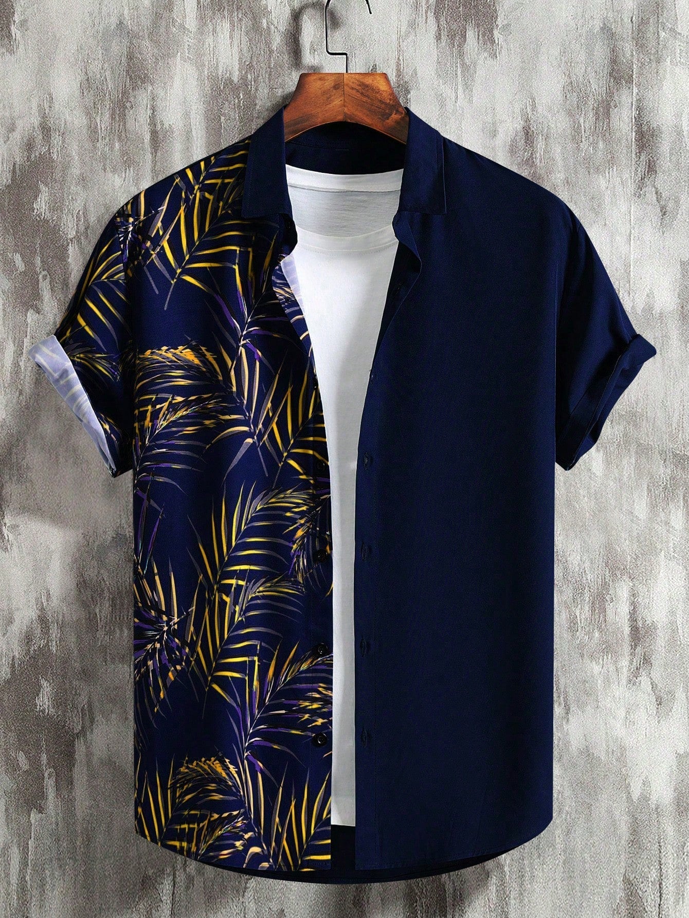 Manfinity RSRT Men Tropical Print Shirt