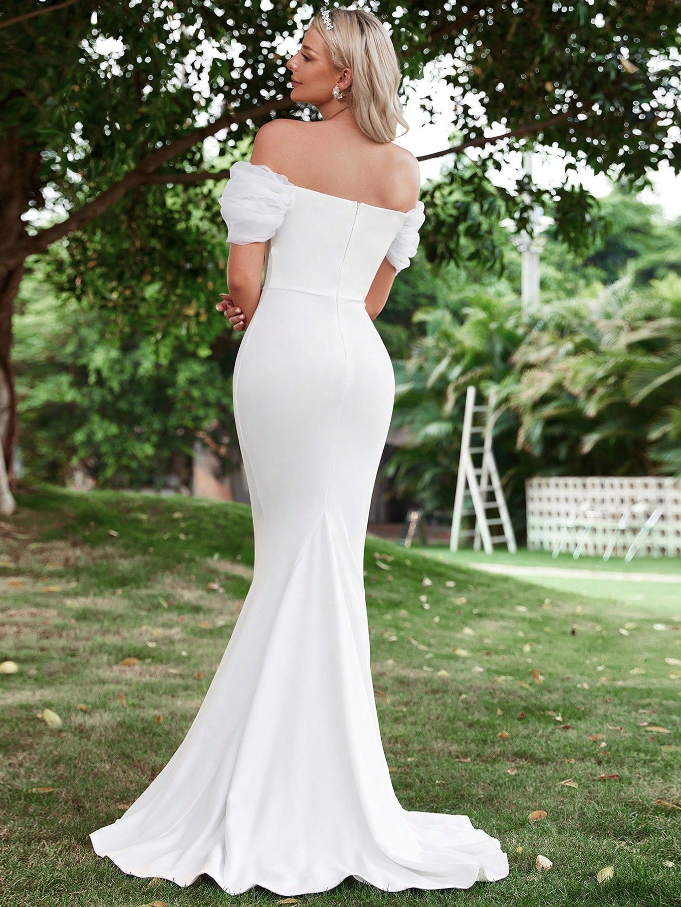 Off Shoulder Mermaid Hem Wedding Dress