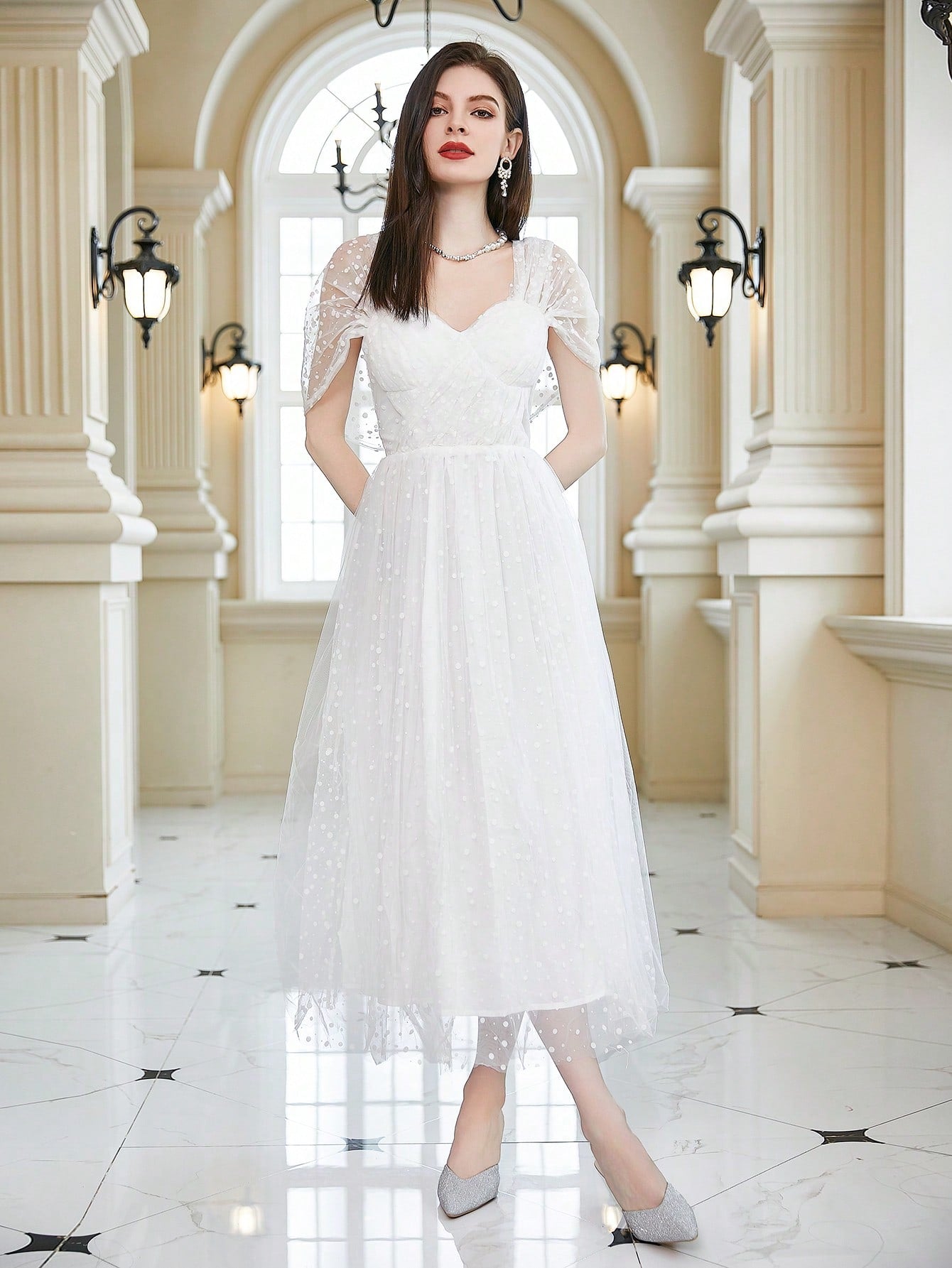 Sweetheart Neck Mesh Overlay Wedding Dress