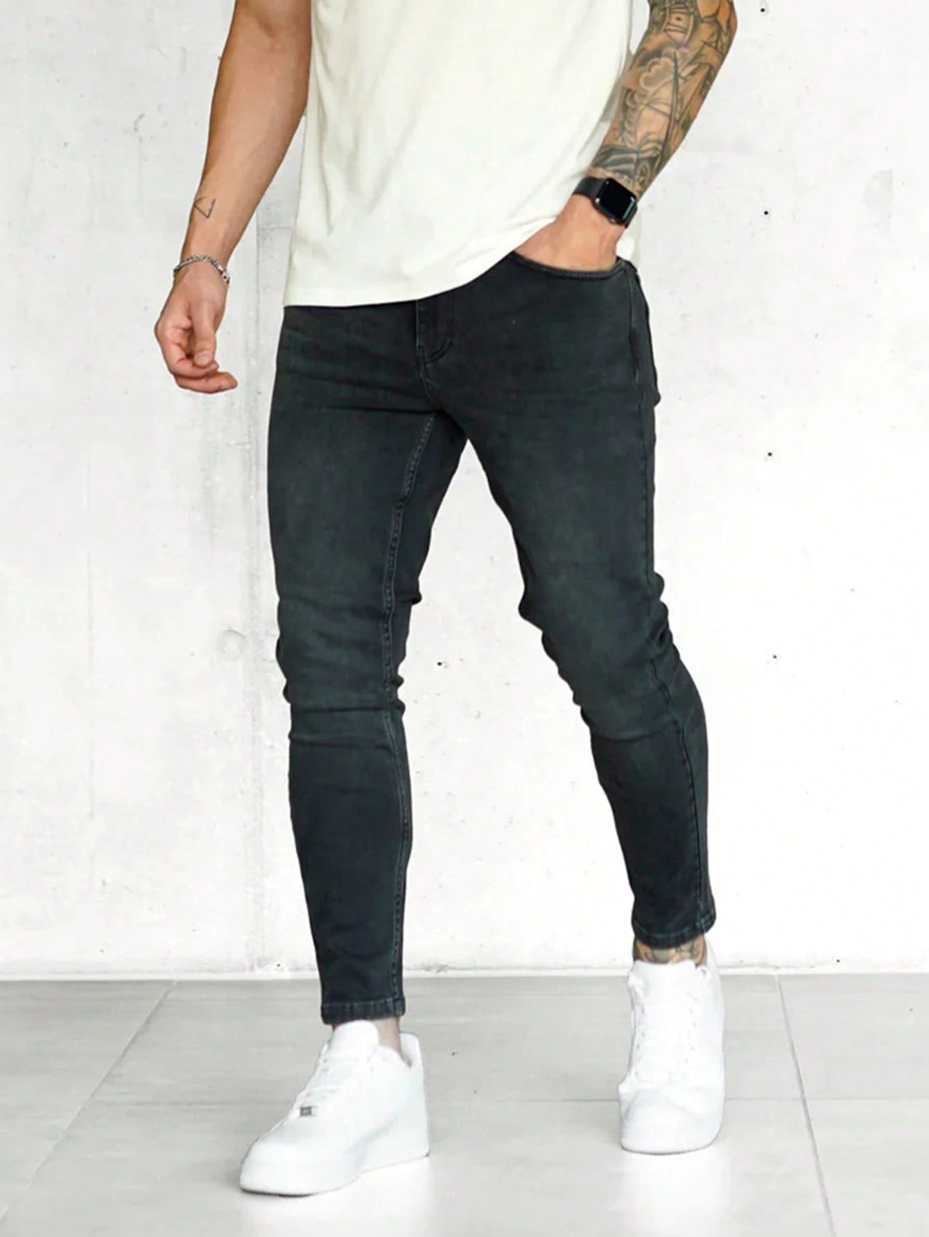 Men Slant Pocket Skinny Jeans