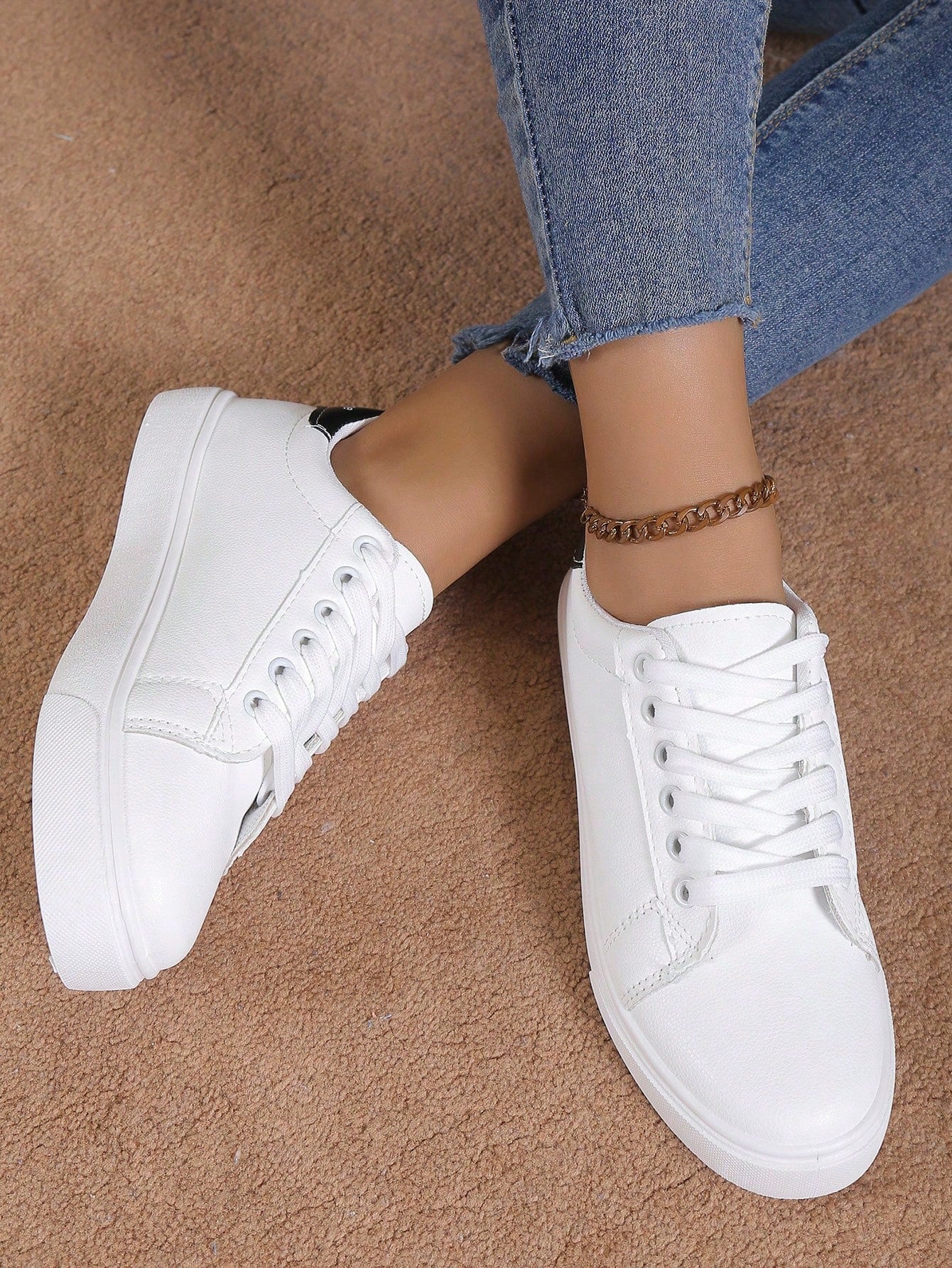 Women's Low-cut Comfortable Outdoor Casual Sneakers