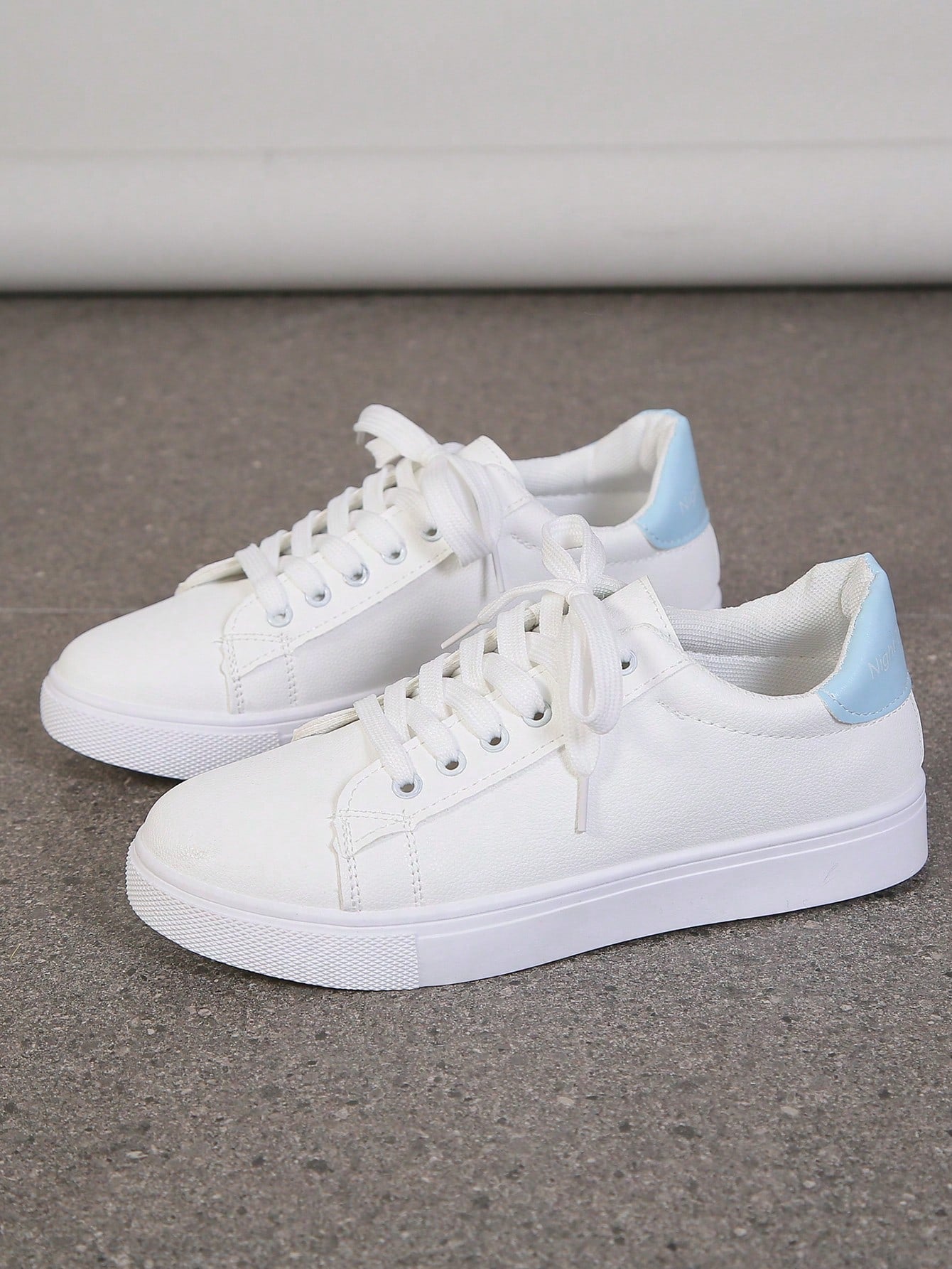 Sporty Sneakers For Women, Letter Graphic Lace-up Front Skate Shoes