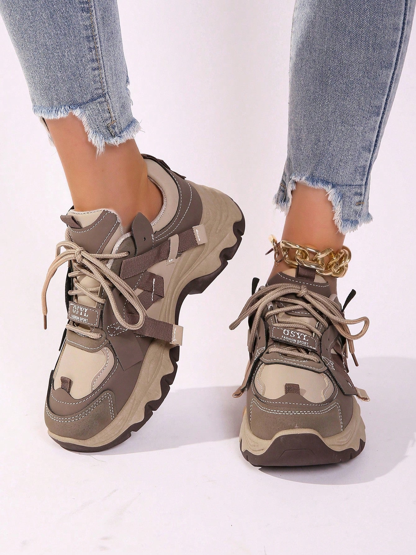 Women's Fashion Round Toe Lace-up Color-block Height Increasing Thick Sole Comfortable Campus Style Sneakers