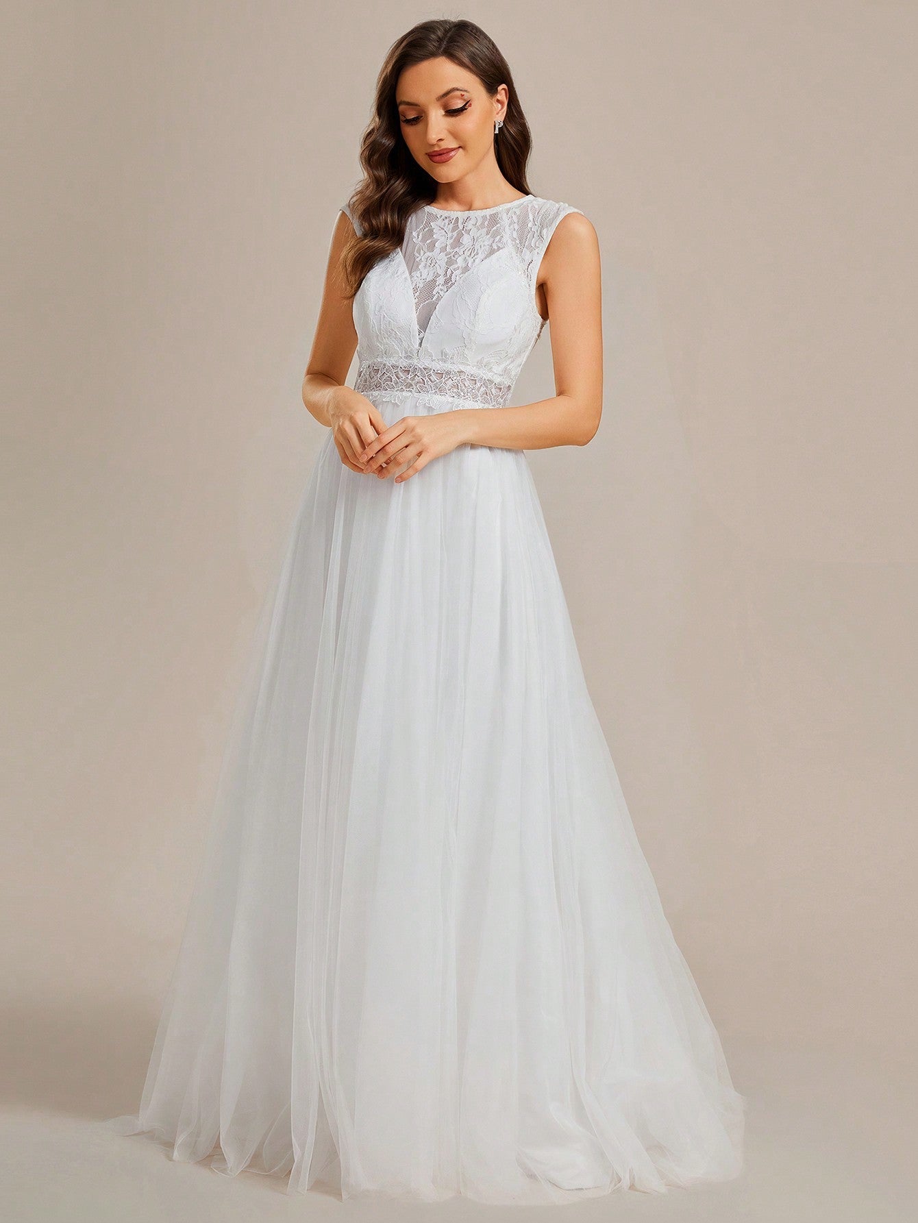 EVER-PRETTY Guipure Lace Insert Mesh Maxi Wedding Dress Without Veil