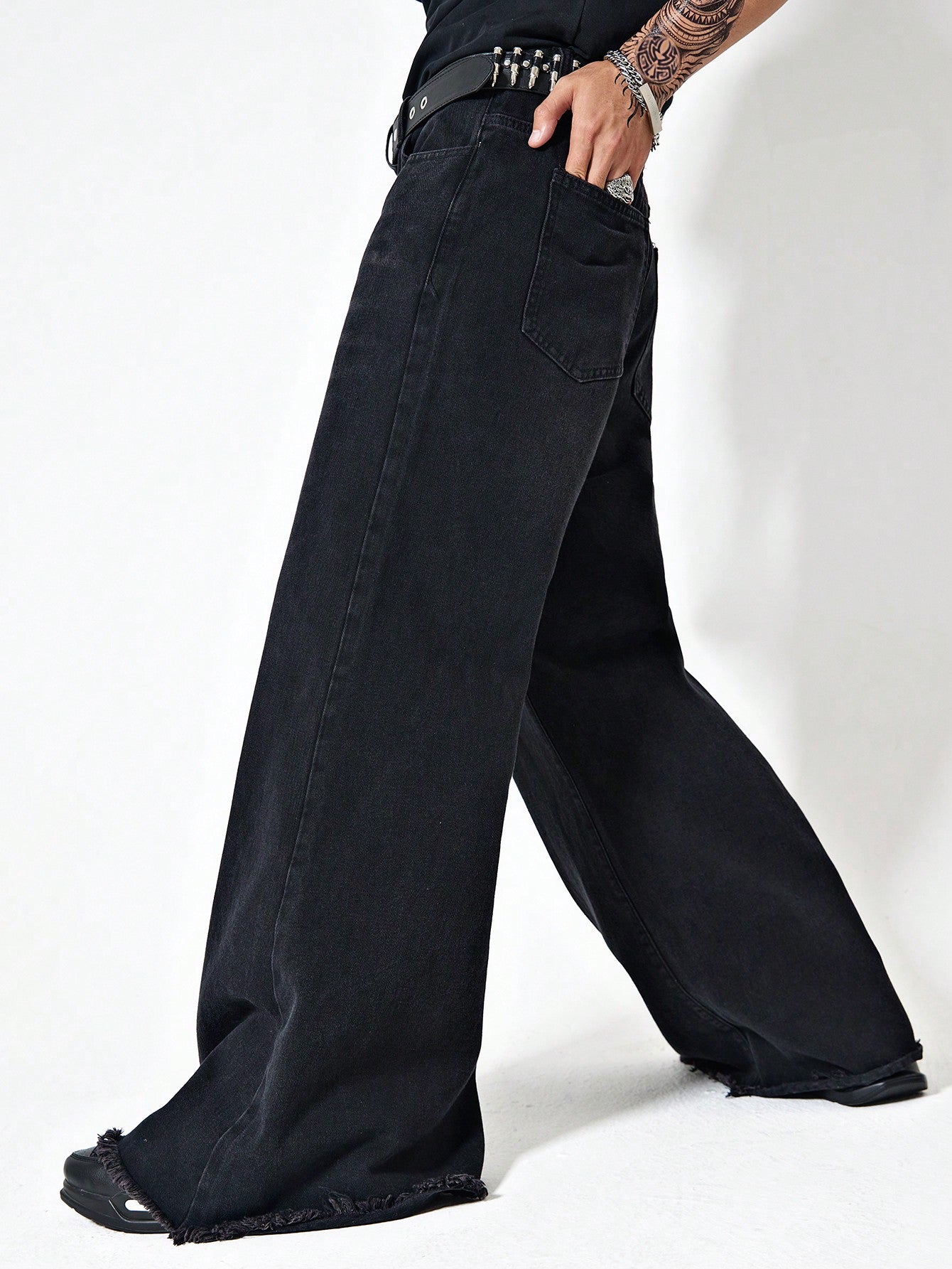 Manfinity Men's Fashionable Wide-leg Denim Flared Pants