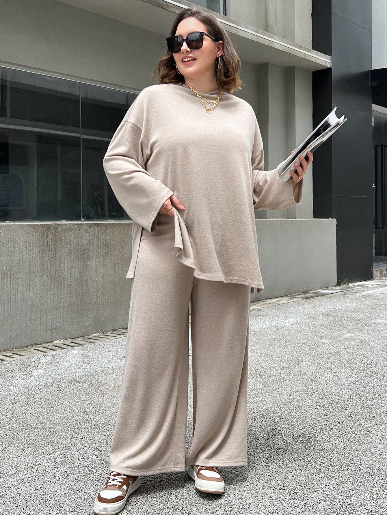 Essnce Plus Size Loose Solid Color Casual Two Piece Set