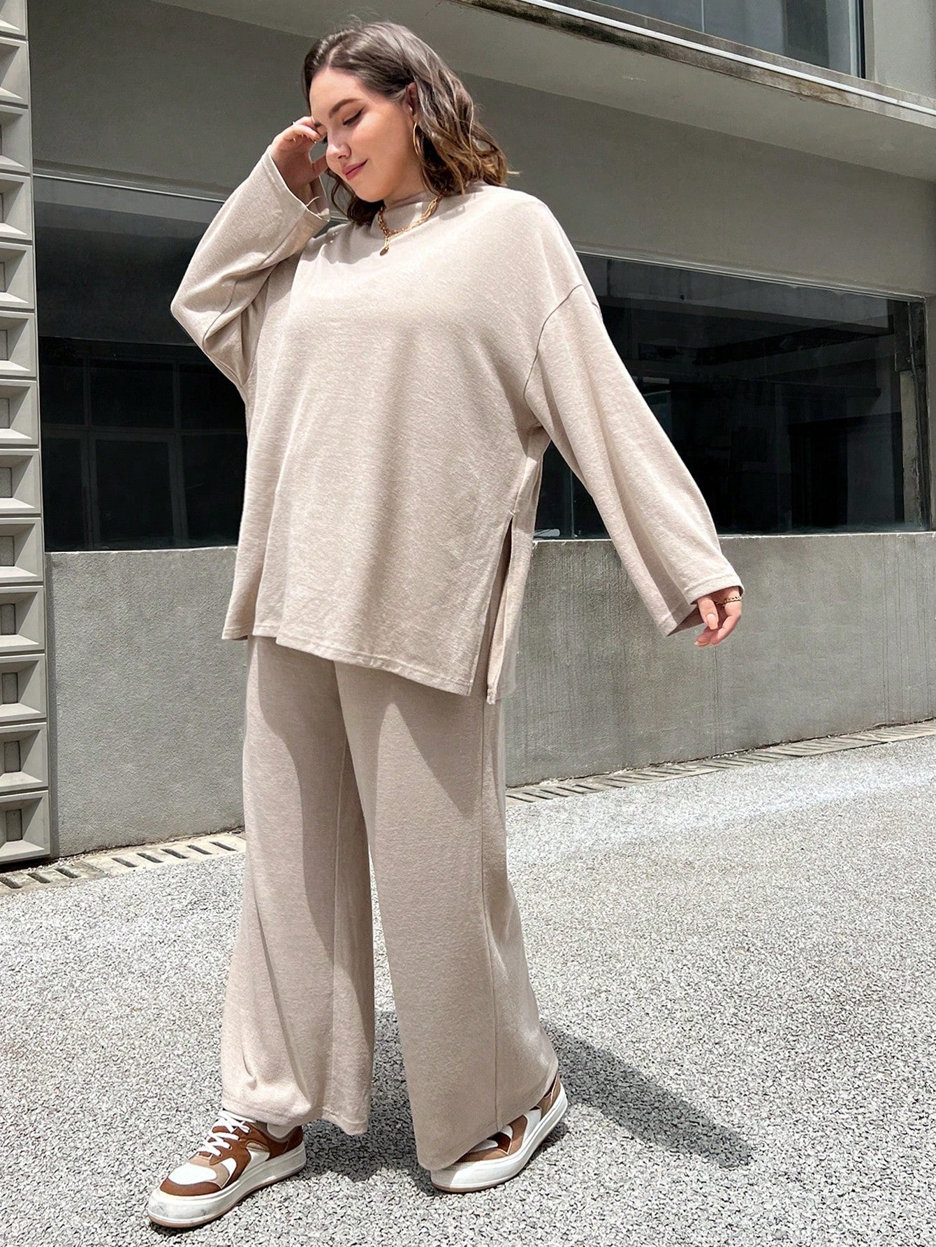 Essnce Plus Size Loose Solid Color Casual Two Piece Set