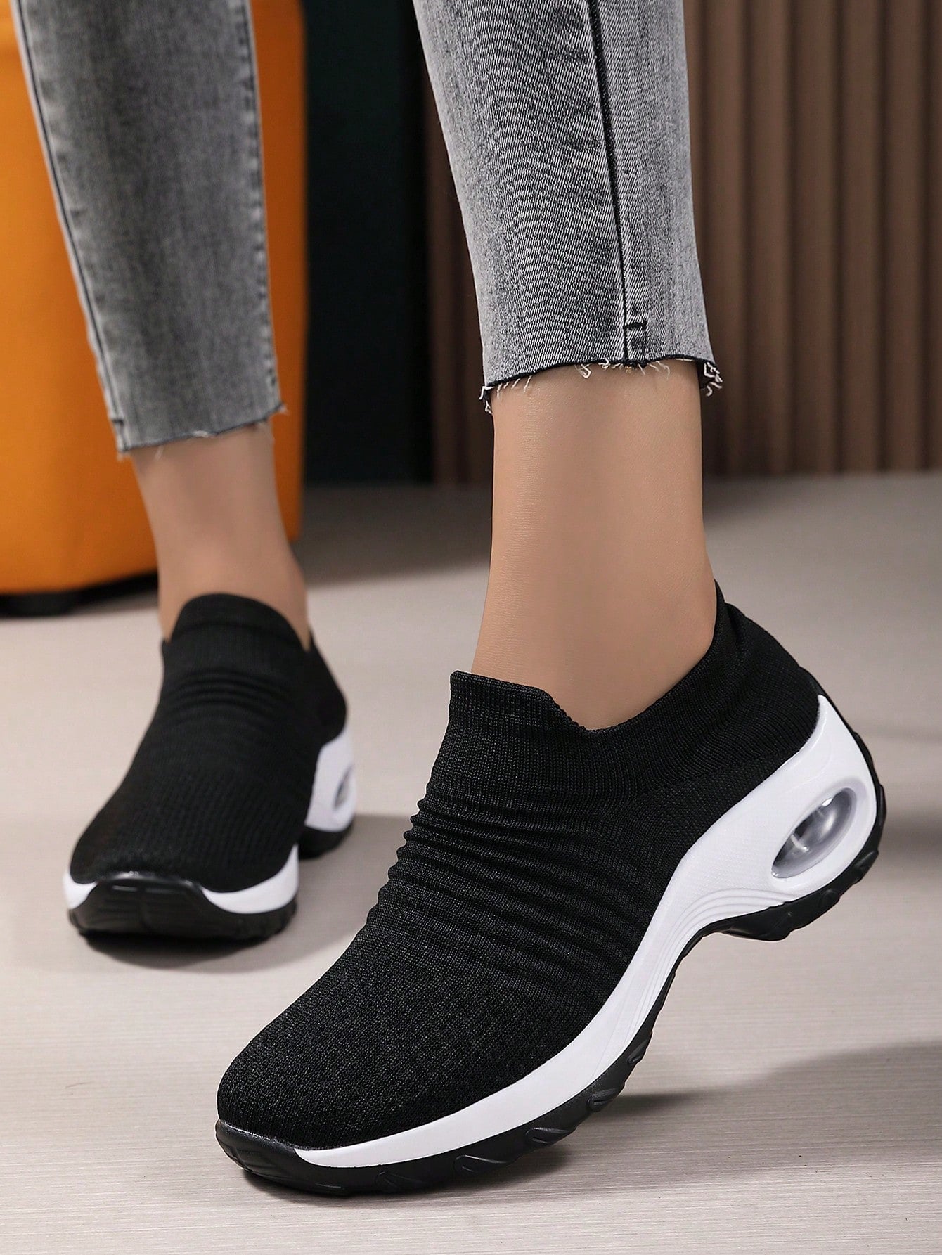 Sporty Black Solid Dance Shoes For Women, Knit Detail Slip-on Sneakers