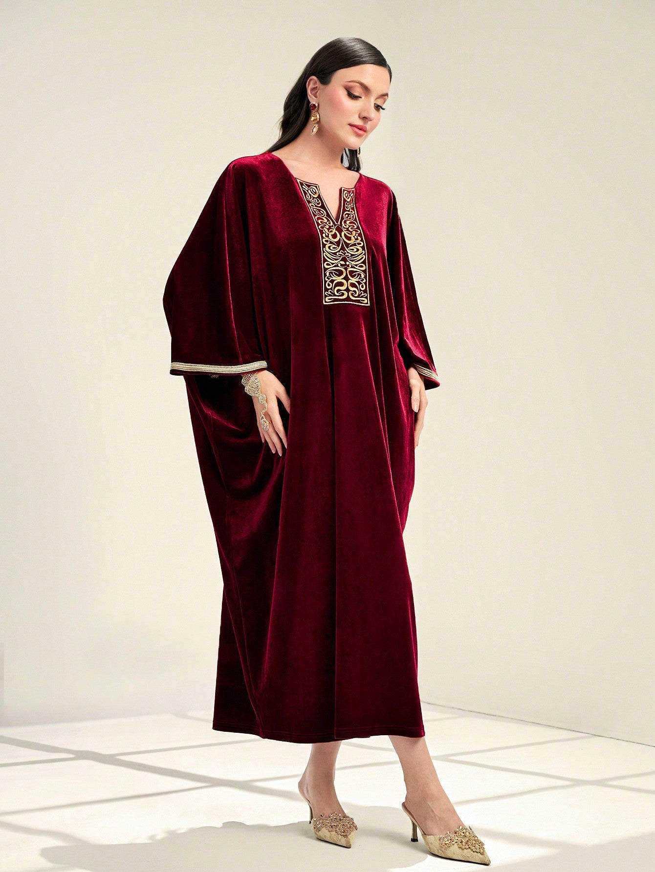 Najma Notched Neck Batwing Sleeve Kaftan