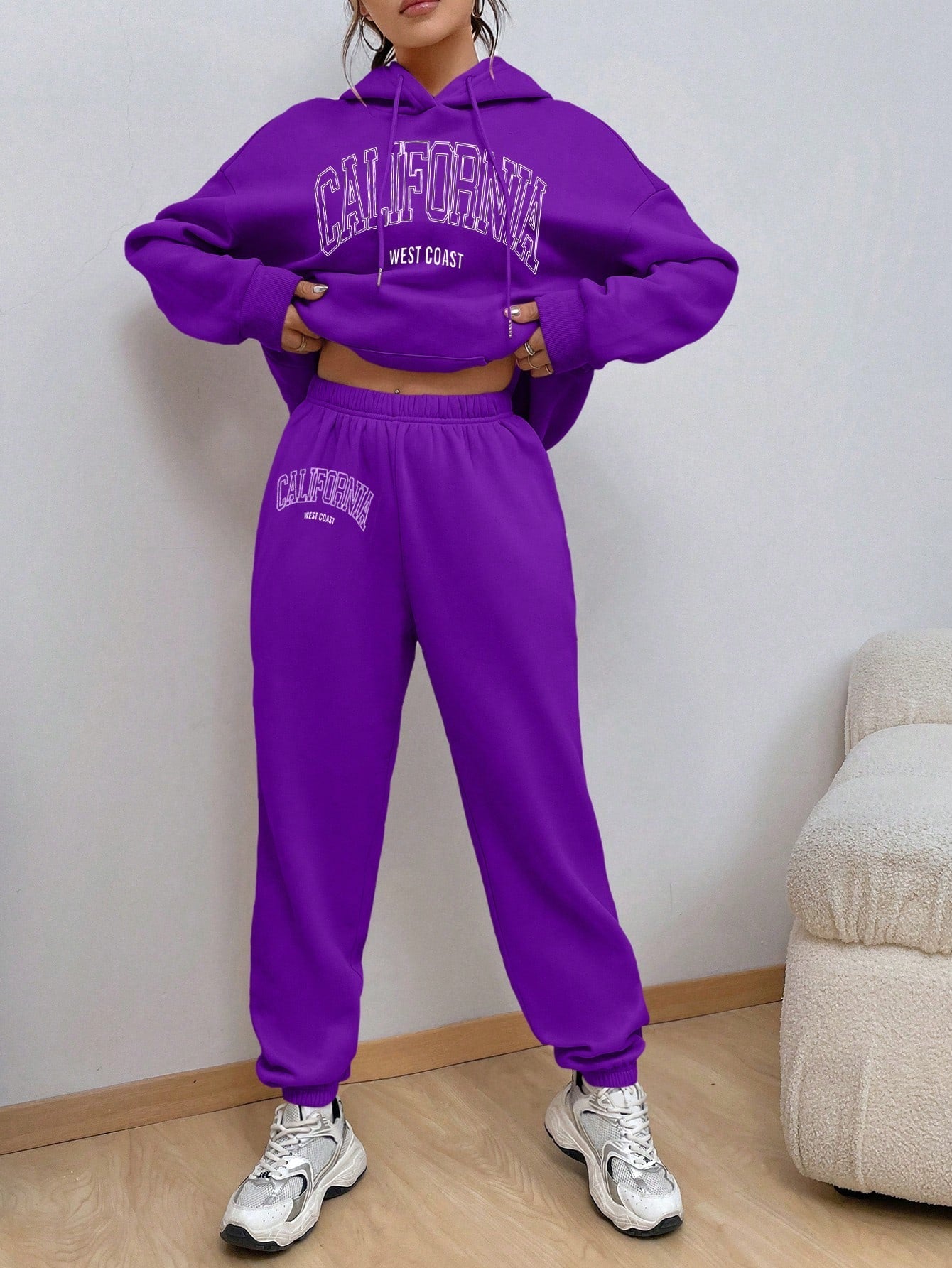 Letter Graphic Kangaroo Pocket Drop Shoulder Drawstring Hoodie & Sweatpants