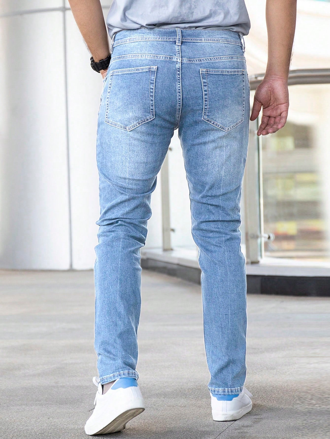 Men Slant Pocket Bleach Wash Jeans