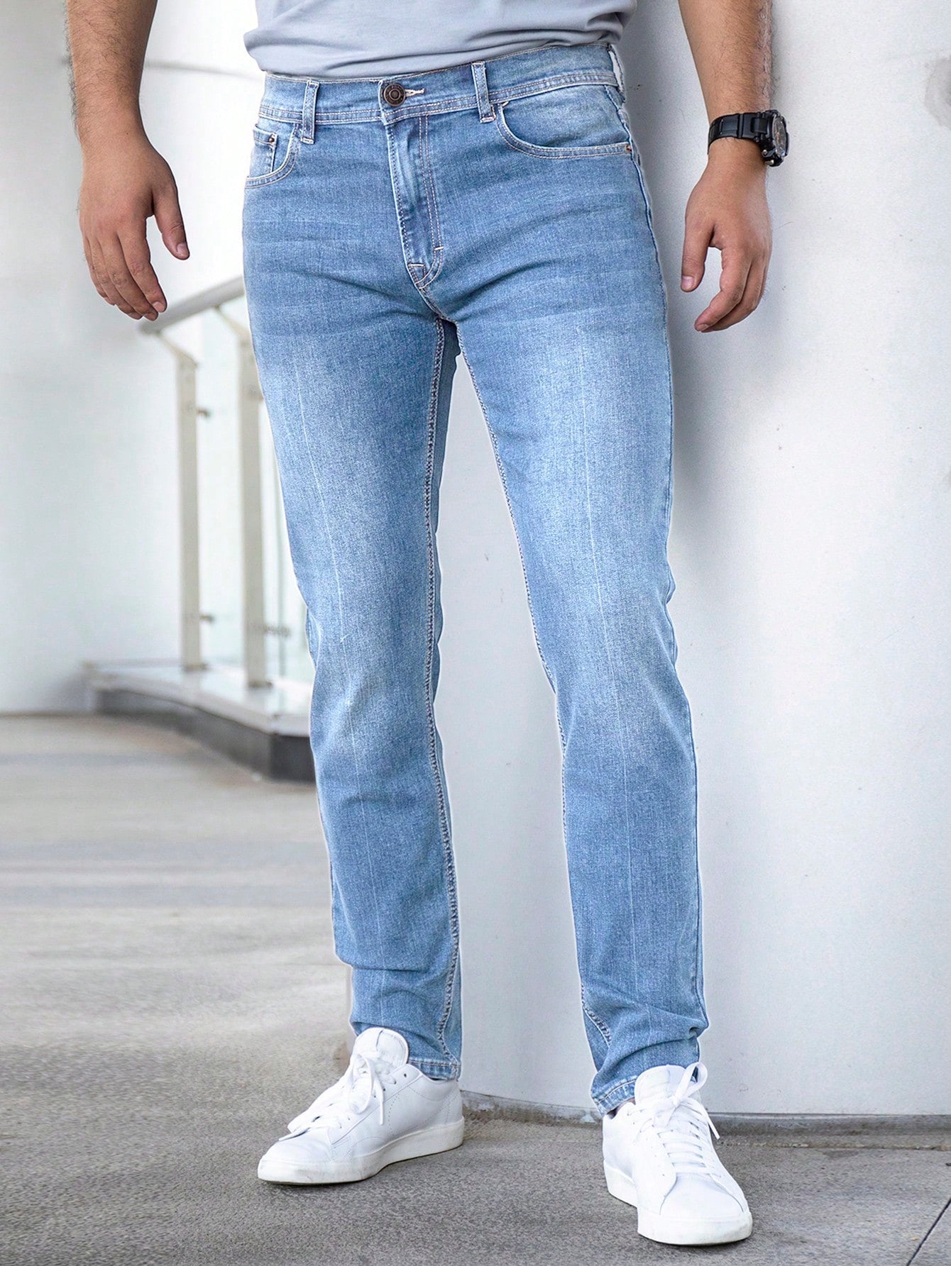 Men Slant Pocket Bleach Wash Jeans