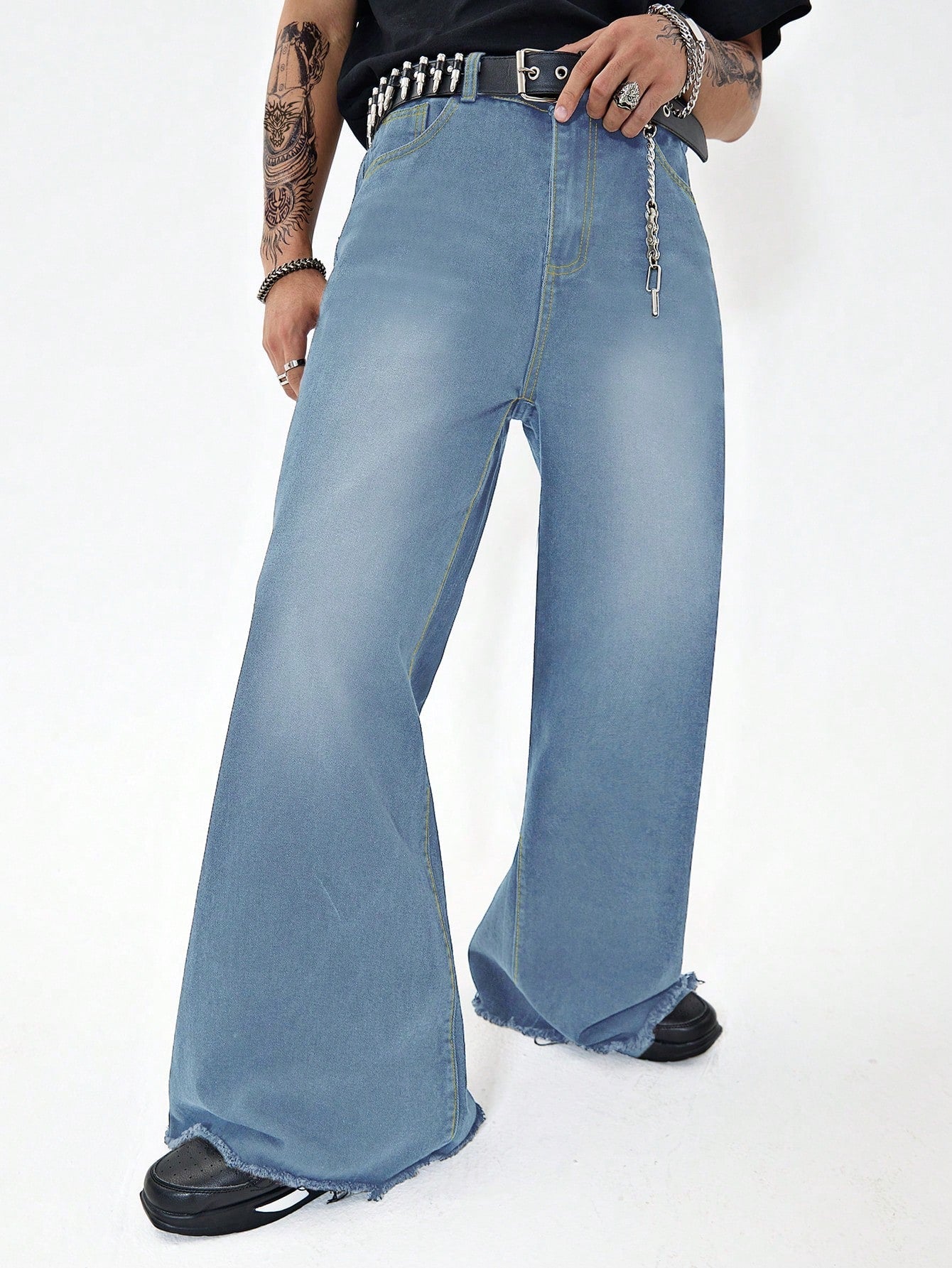 Manfinity Men's Fashionable Wide-leg Denim Flared Pants