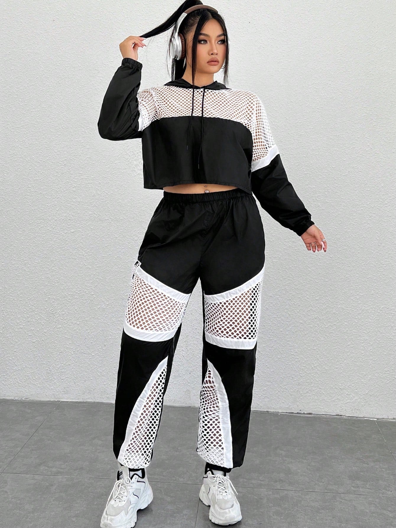 Coolane Plus Size Women's Hoodie & Long Pants Set With Contrast Mesh Splicing Design