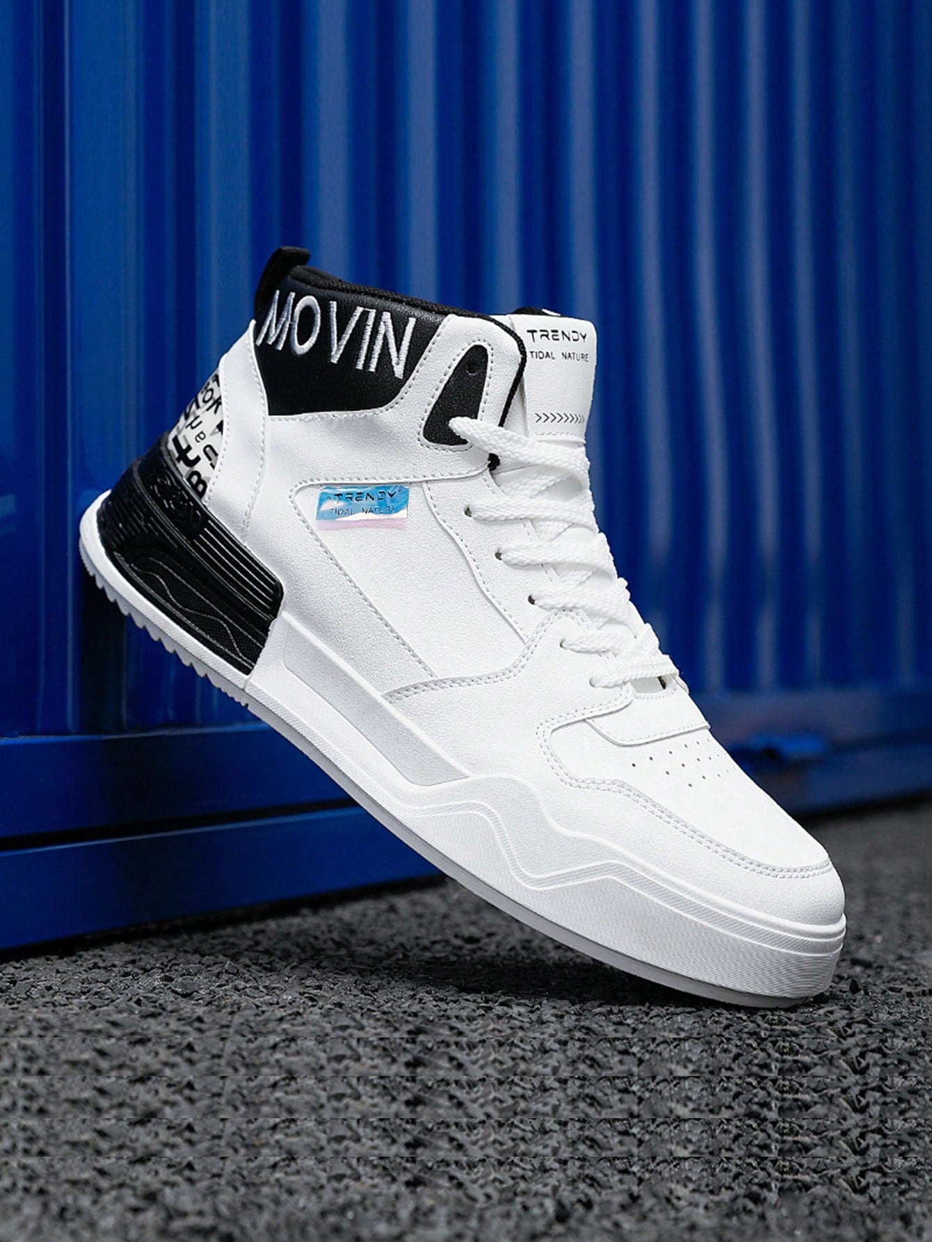 High-top Letter Embroidered Men's Sneakers