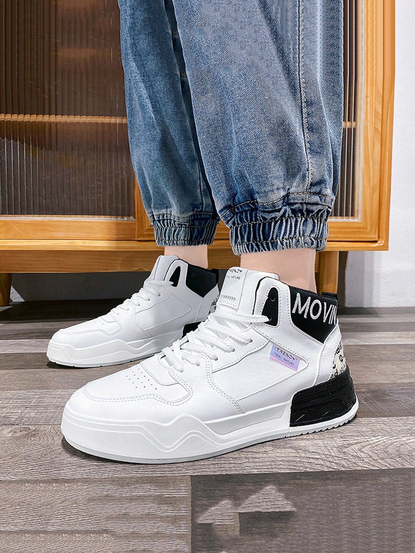 High-top Letter Embroidered Men's Sneakers