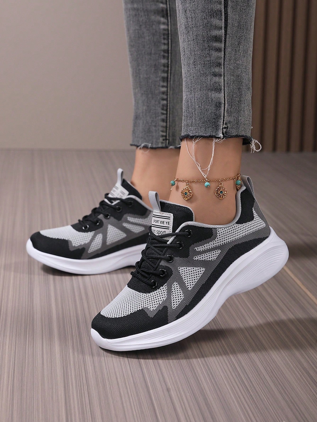 Breathable Mesh Lightweight Casual Running Shoes With Soft Sole For Women