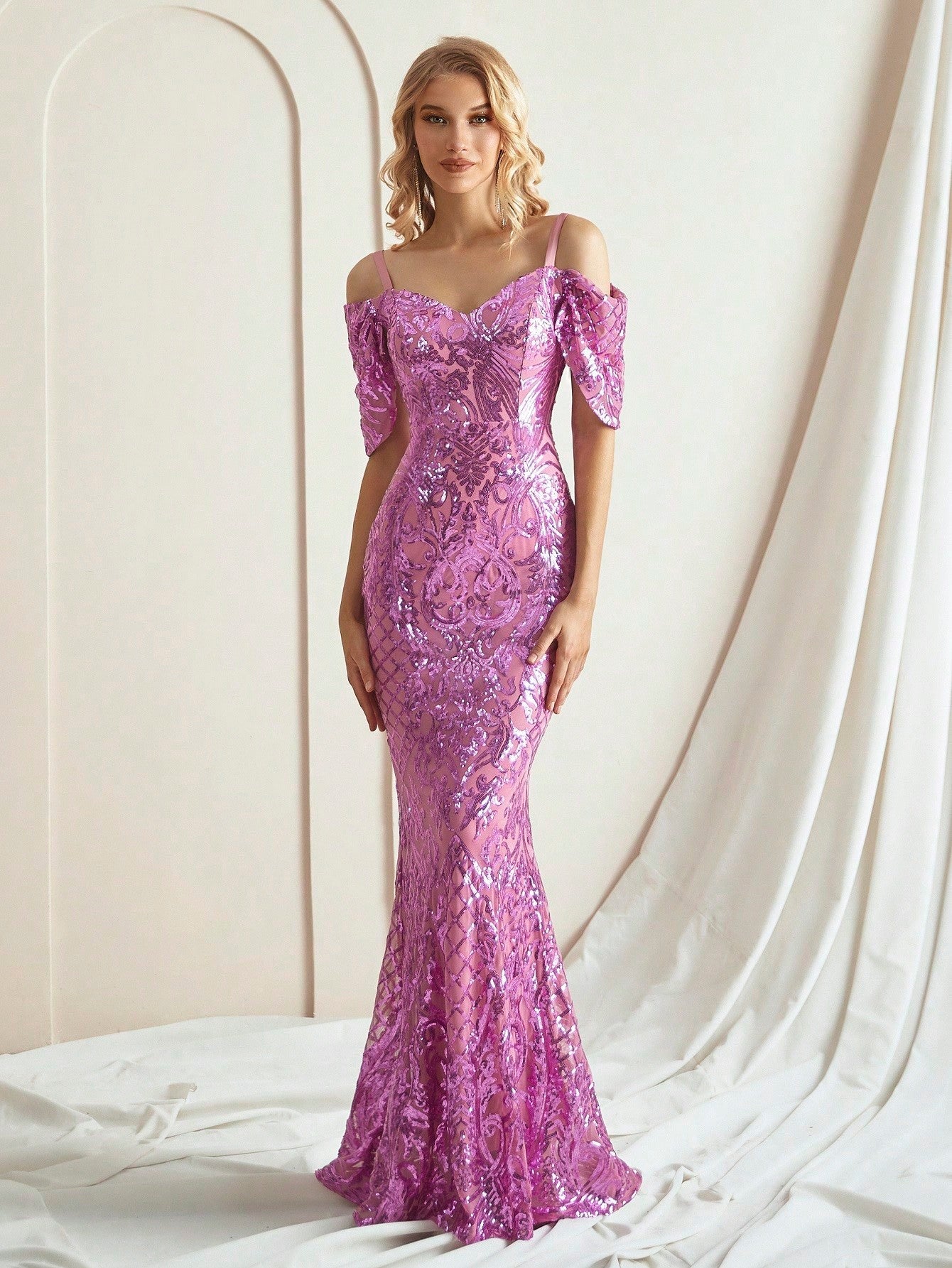 Elegant Cap Sleeve Purple Sequin Mermaid Evening Dress