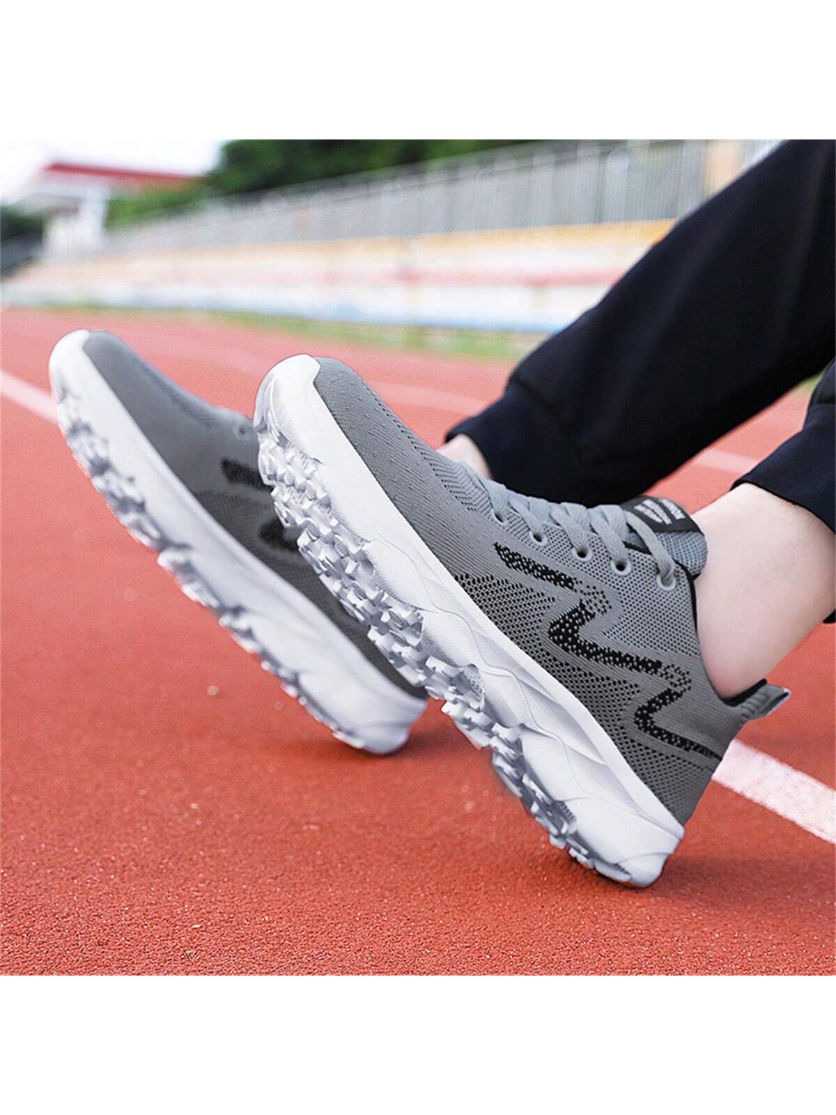 2023 New Arrivals Wholesale Men'S Plus Size Sport Shoes, Breathable Mesh Fashionable Thick-Soled Couples Running Shoes Suitable For Road Running, On Sale