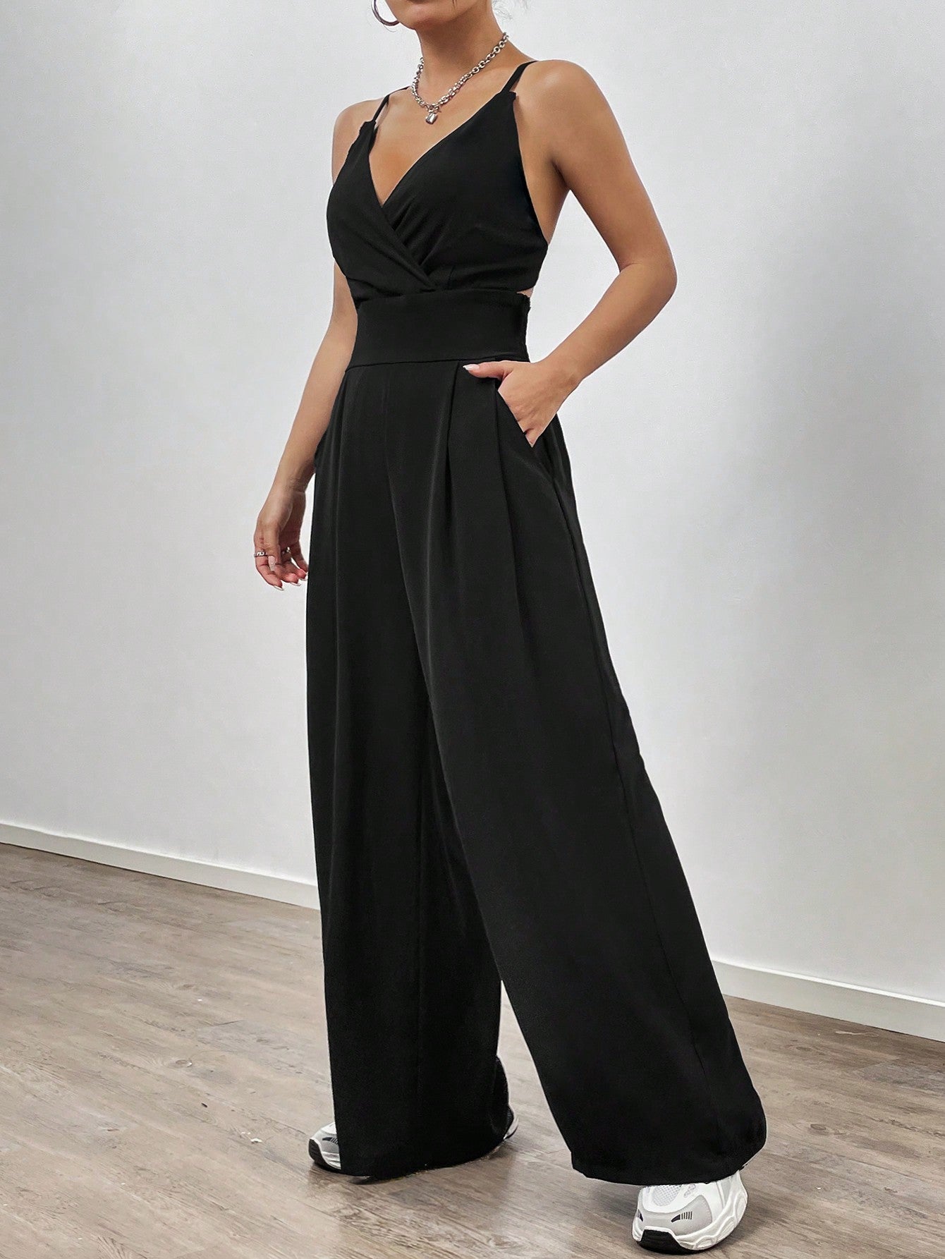 Pocket Side Wide Leg Jumpsuit With Adjustable Straps