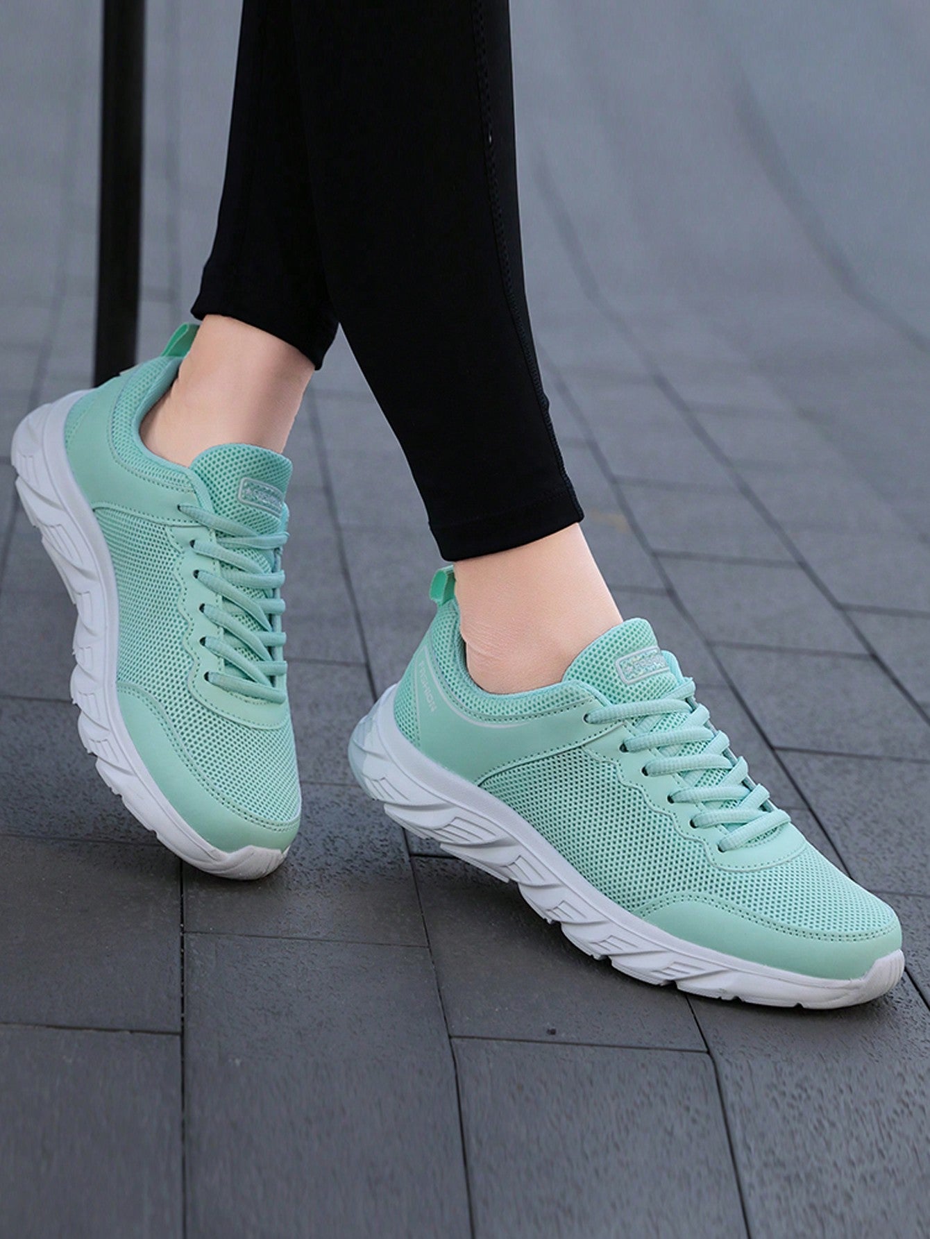 Women'S Breathable Mesh Lace-Up Sneakers For Four Seasons, Casual And Fashionable