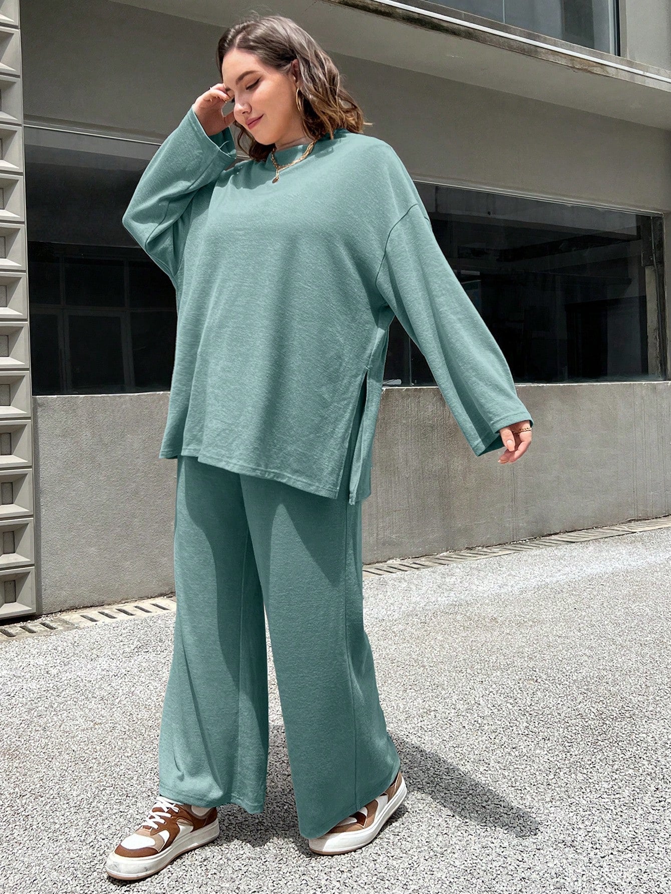 Essnce Plus Size Loose Solid Color Casual Two Piece Set