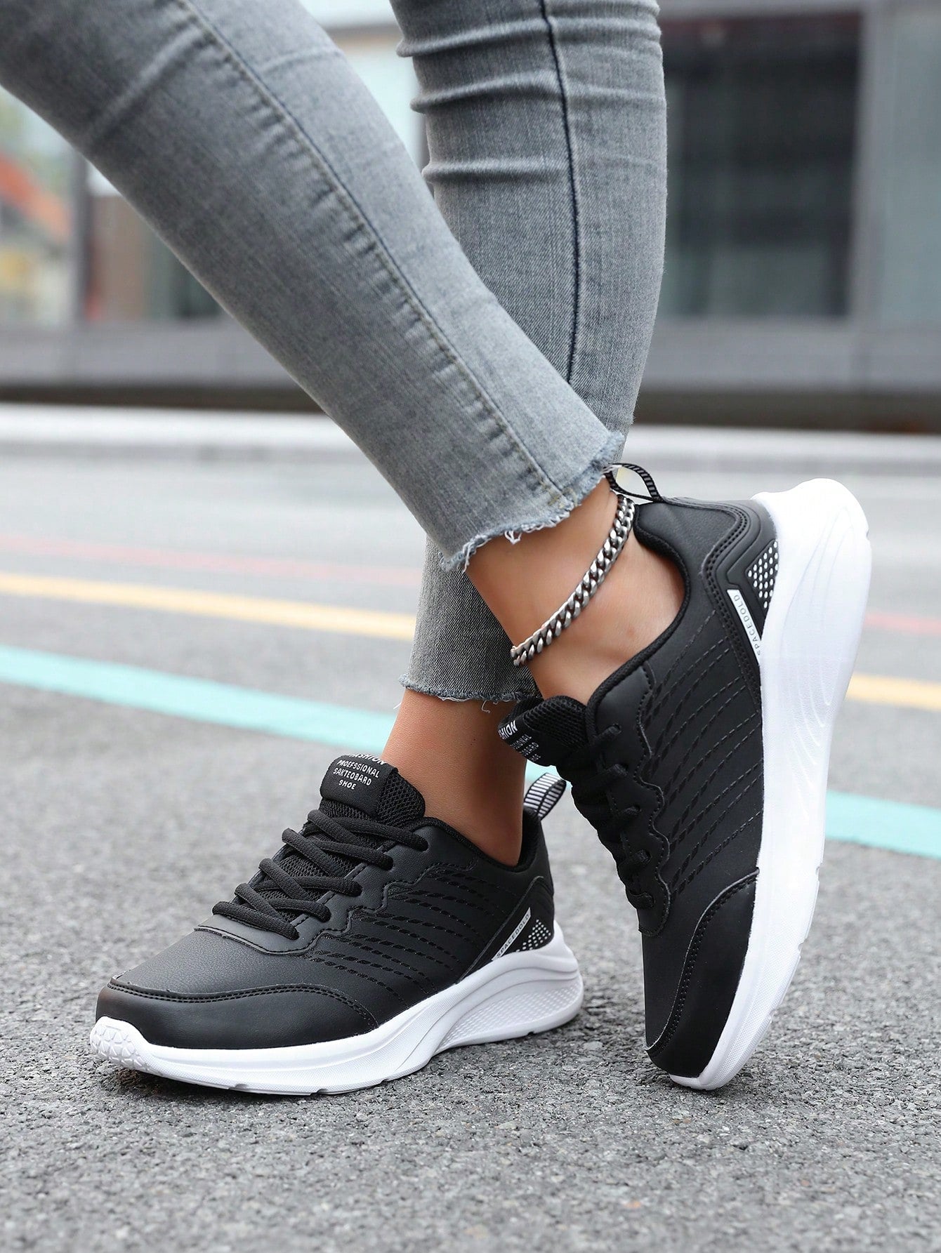 Ladies' Sports Running Shoes For Spring And Autumn, Fashionable, Casual, Waterproof, Anti-Slip, Large Size Leather Upper