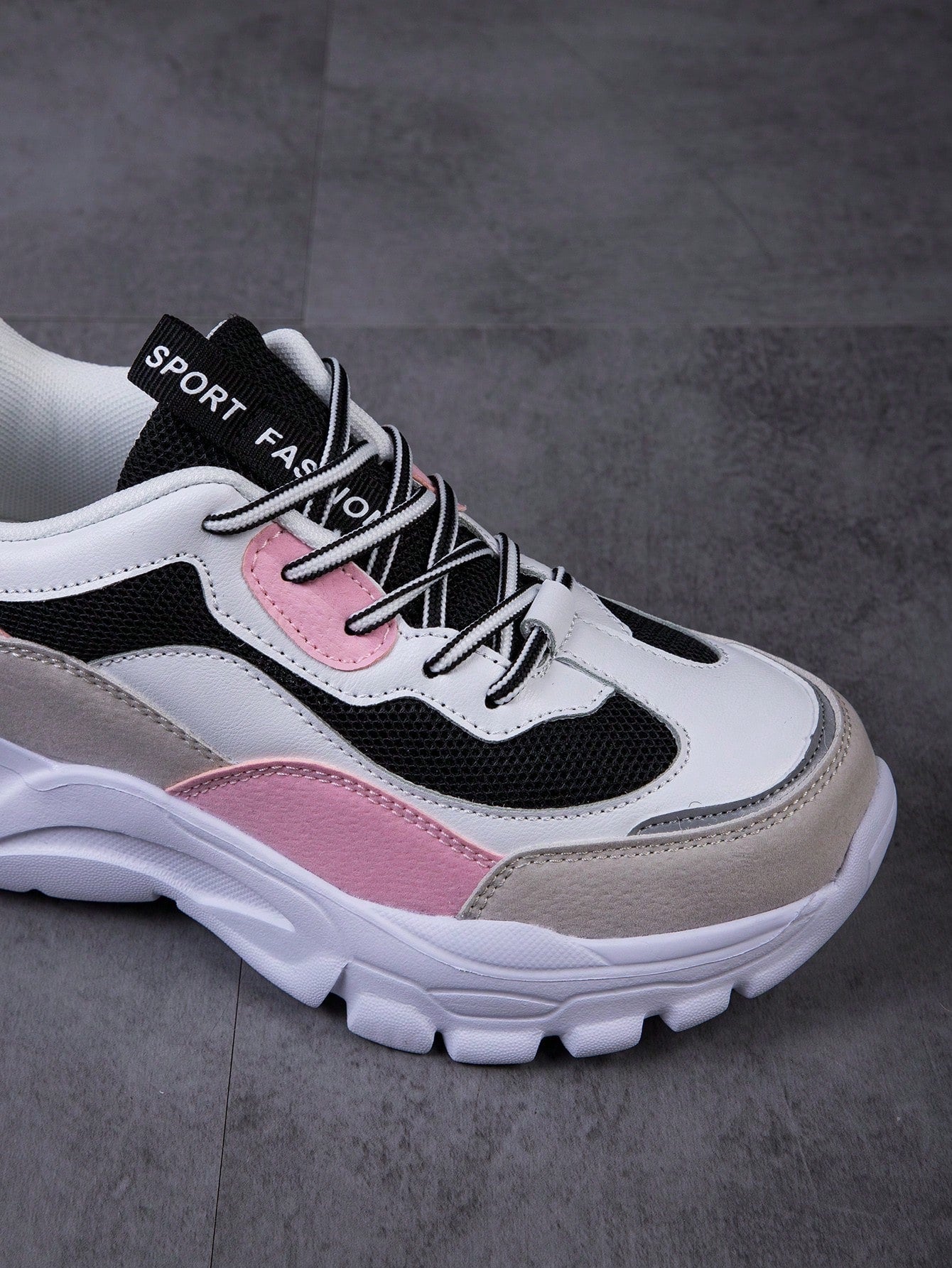 Sporty Sneakers For Women, Two Tone Letter Patch Decor Lace-up Front Chunky Sneakers