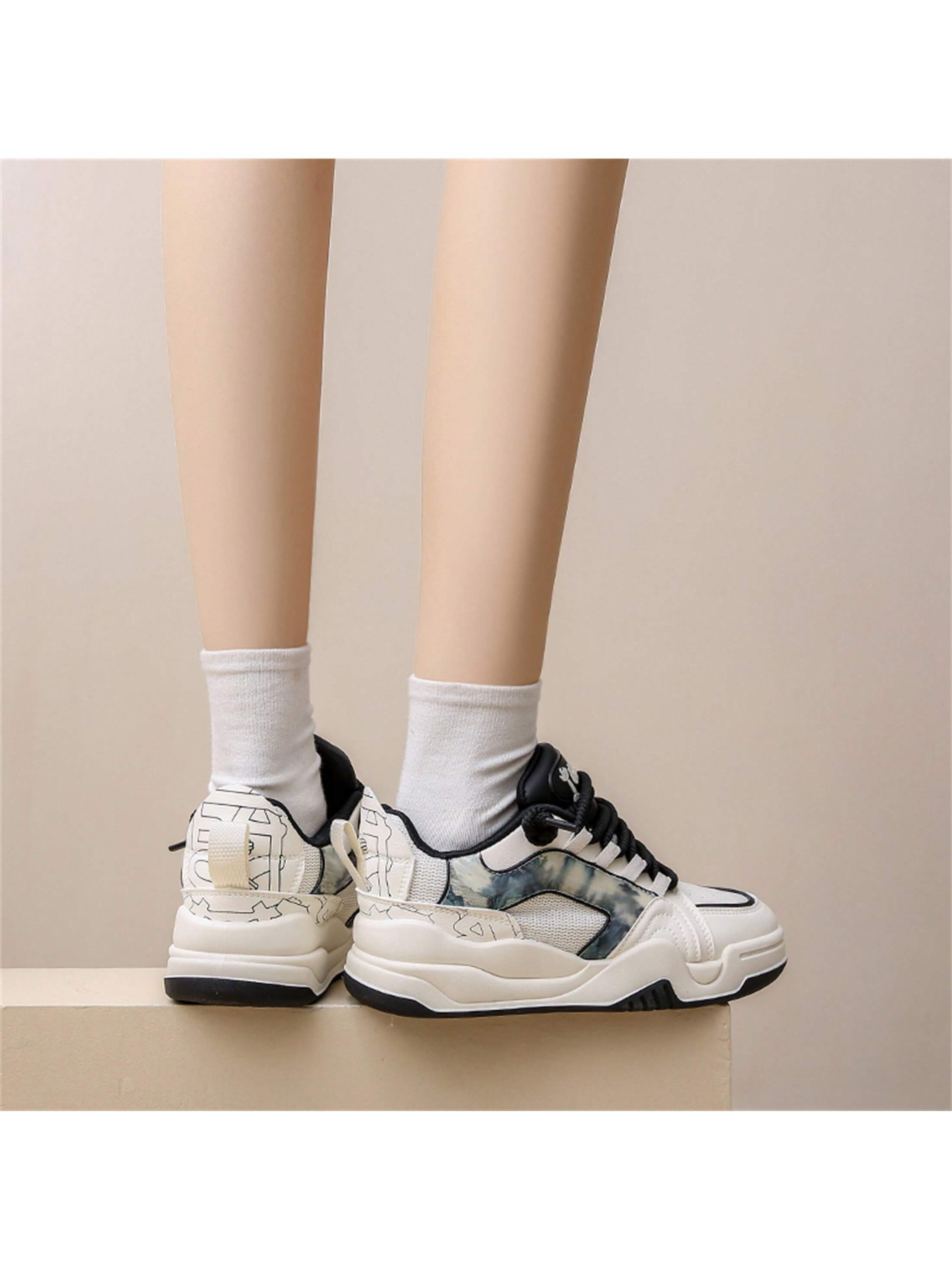 Thick Soled Women's Sports Shoes 2024 Original Black & White Us-Style Casual Sneakers For Spring