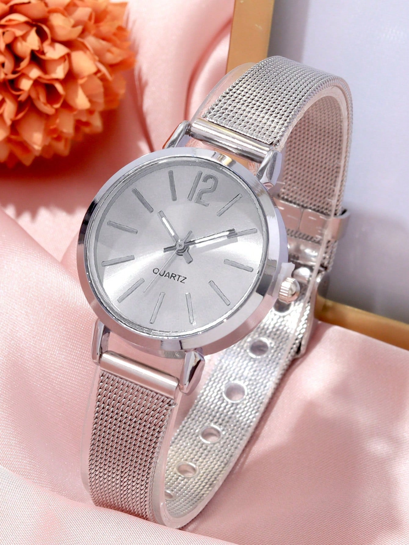 6PCS Fashion Versatile Round Women's Mesh Belt Quartz Watch With Diamond Bracelet Necklace Earring Ring Combination Set