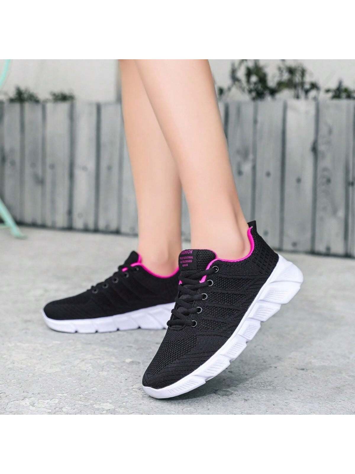 Women's Mesh Sports Shoes Breathable And Lightweight Running Shoes For Students Middle School Girls, Shock-Absorbing Athletic Sneakers For Walking Travel