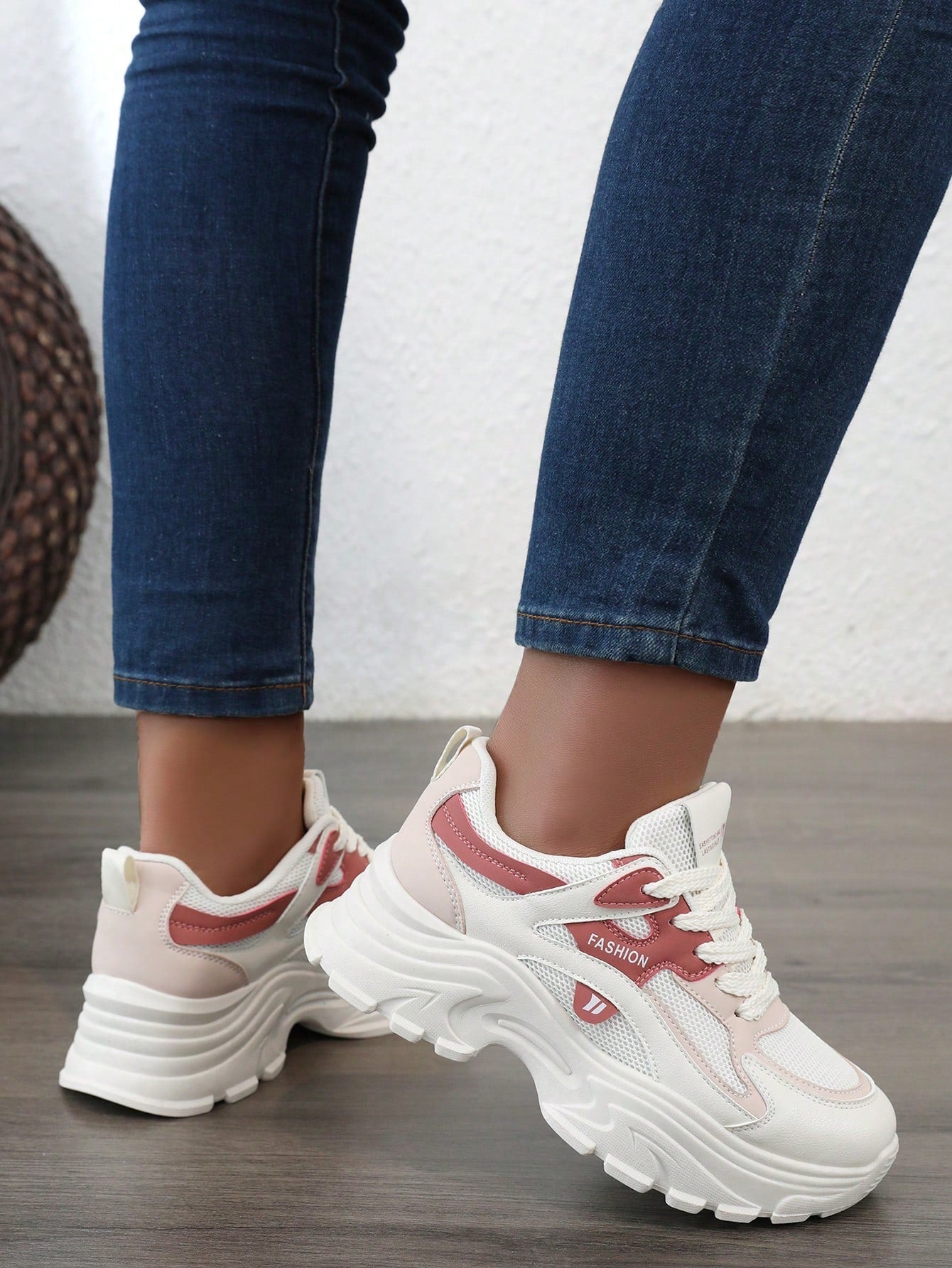 Women's Mesh Sneakers, Lace-Up Breathable Thick-Soled Sports Shoes With Height Increase Function, Multifunctional Low-Top Chunky Shoes