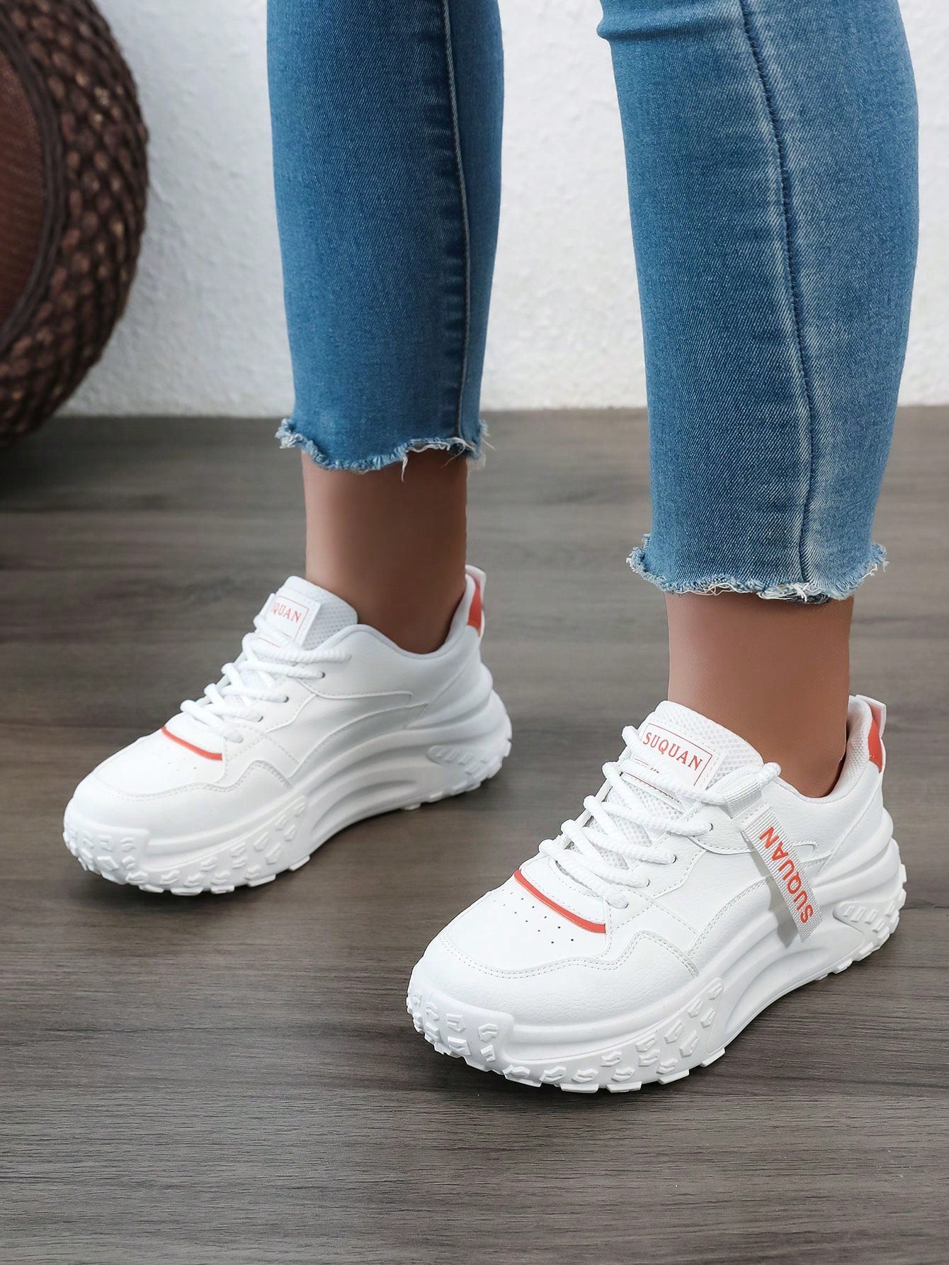 Women's White Casual Sports Shoes, Spring/Summer/Autumn 2024, Outdoor Thick-Soled Platform Sneakers With Straps, Comfortable And Fashionable