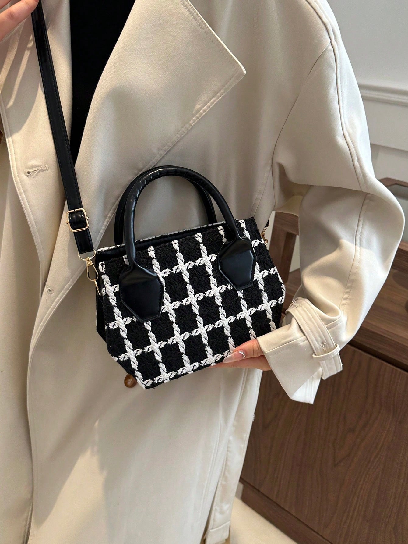 1 Contrasting Color Patchwork Crossbody Bag, Checkered And Adjustable Shoulder Strap Mini Handbag