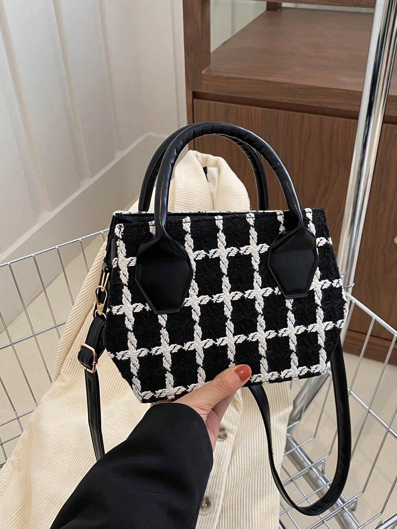 1 Contrasting Color Patchwork Crossbody Bag, Checkered And Adjustable Shoulder Strap Mini Handbag